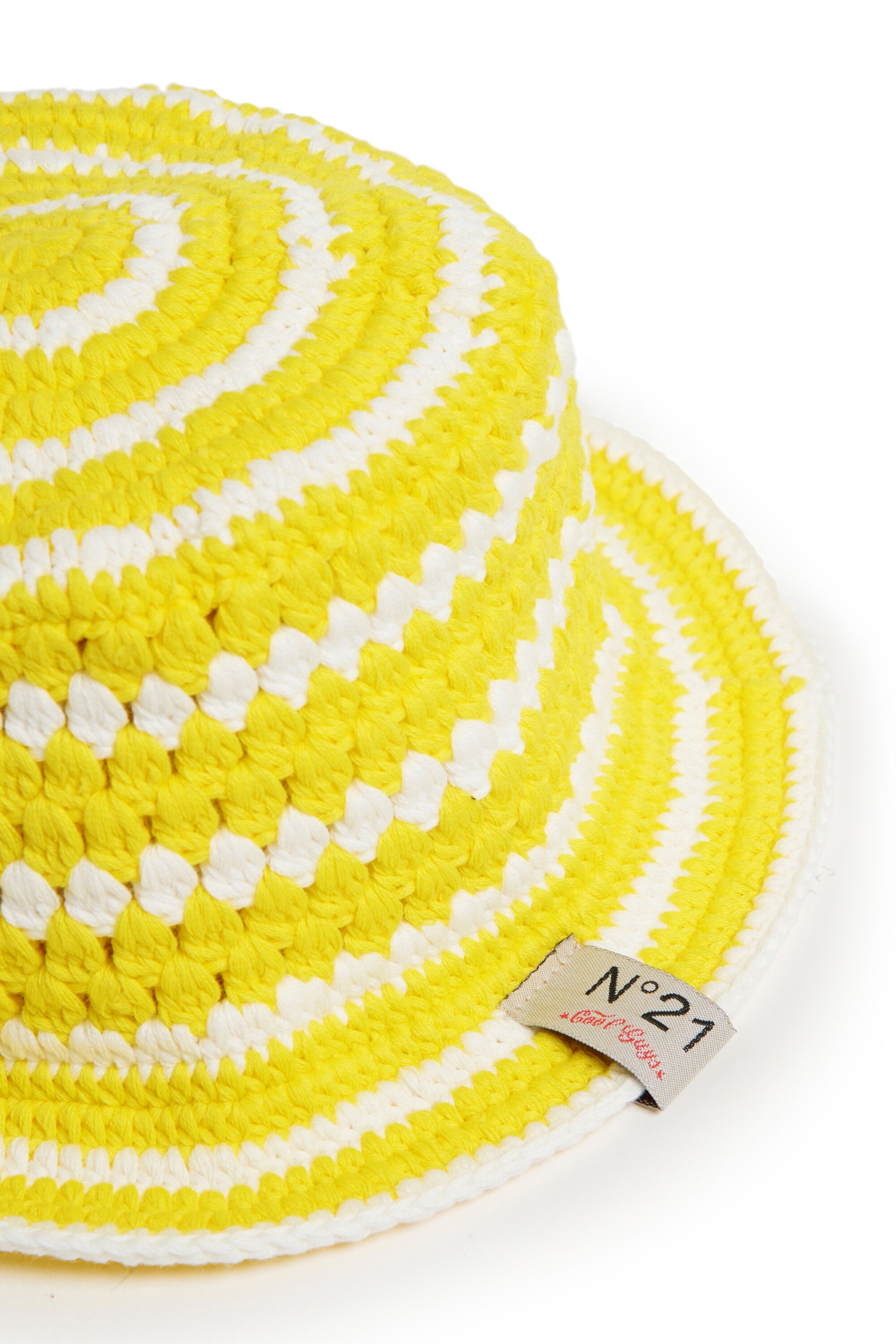 Bucket hat with logo