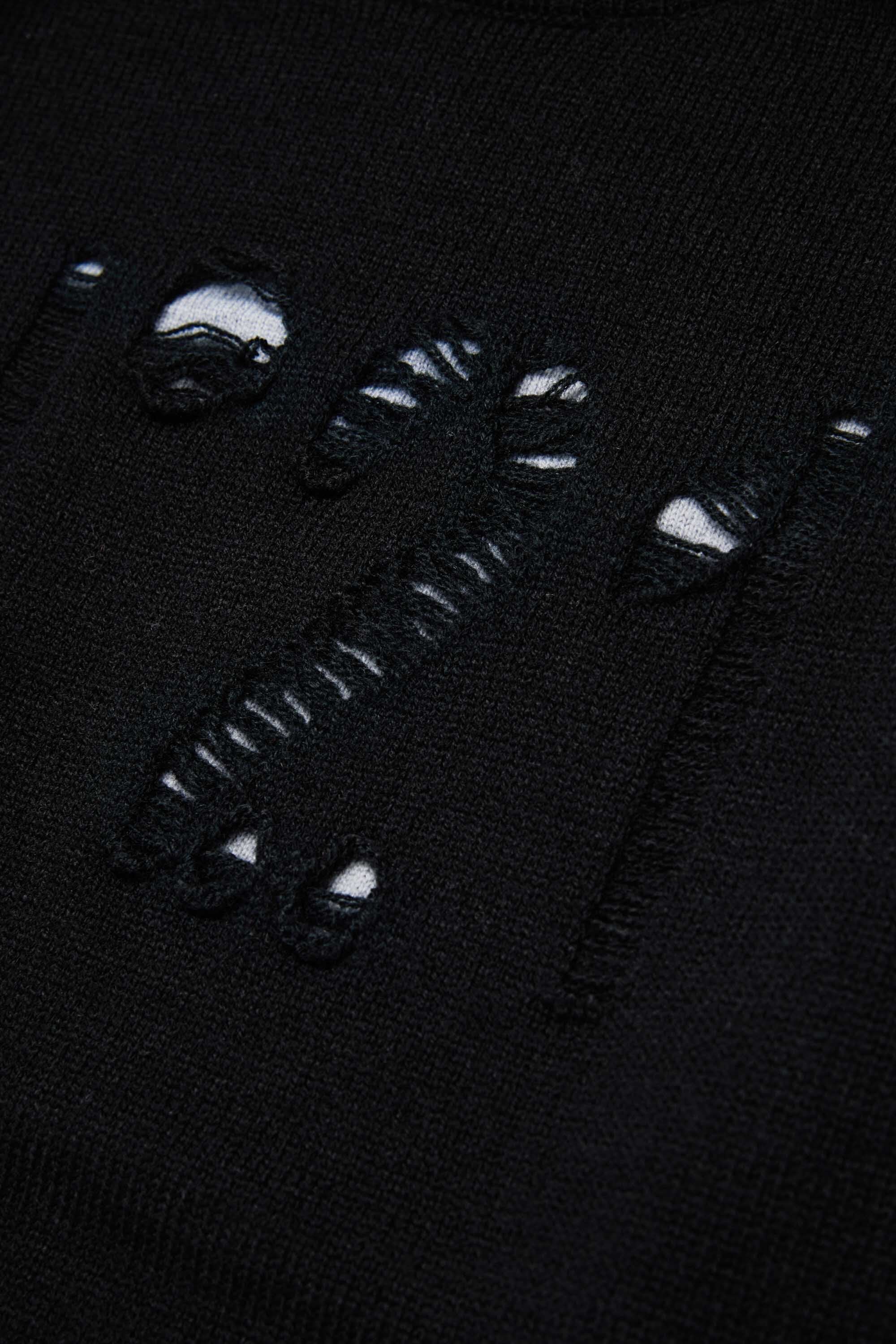 Crew-neck pullover with logo