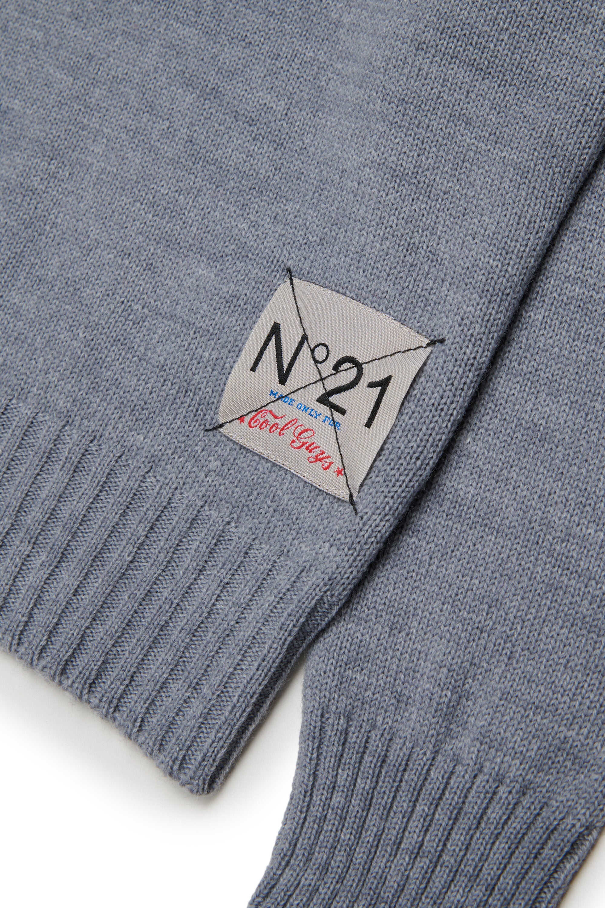 Knitted pullover with logo