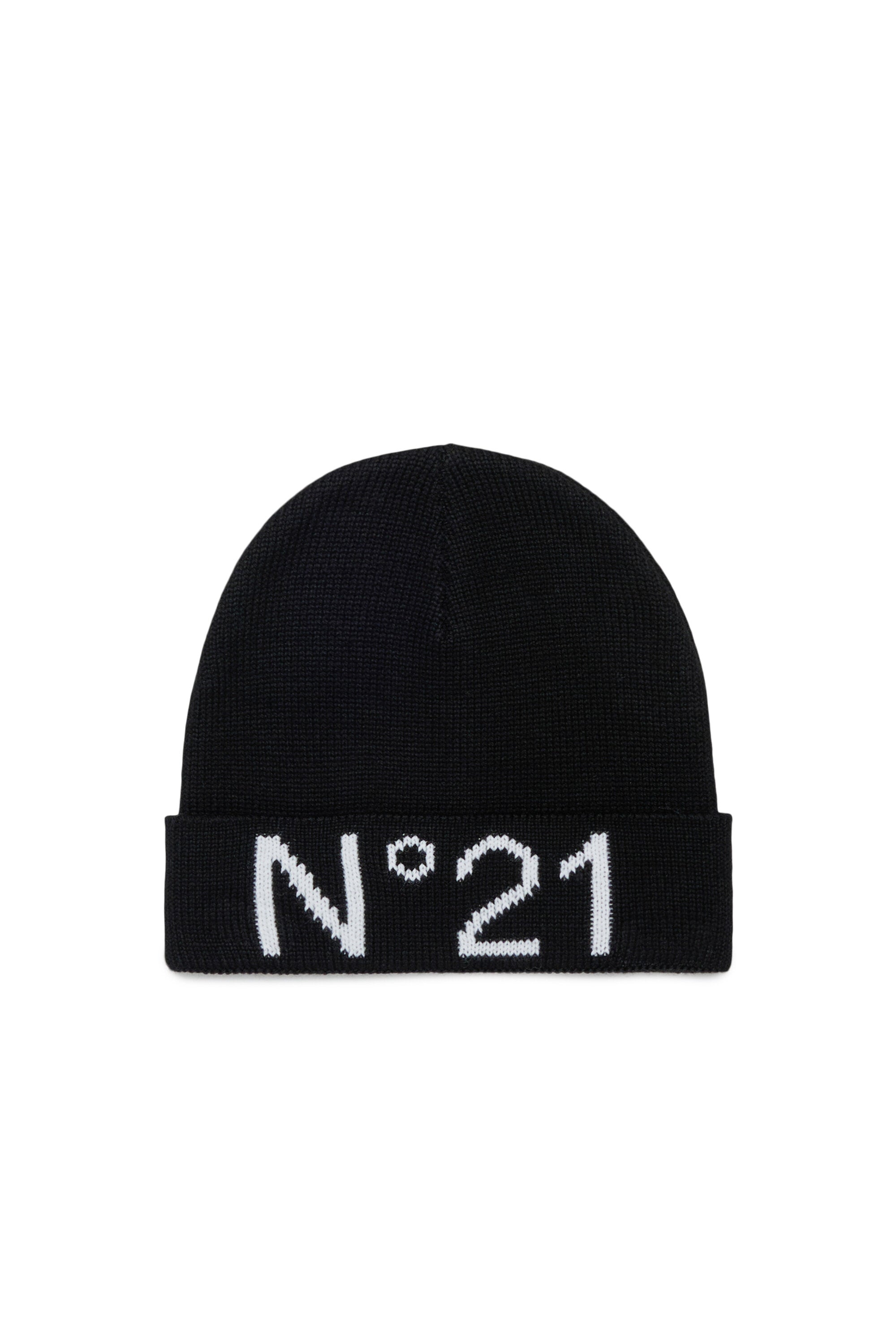 Cap with logo