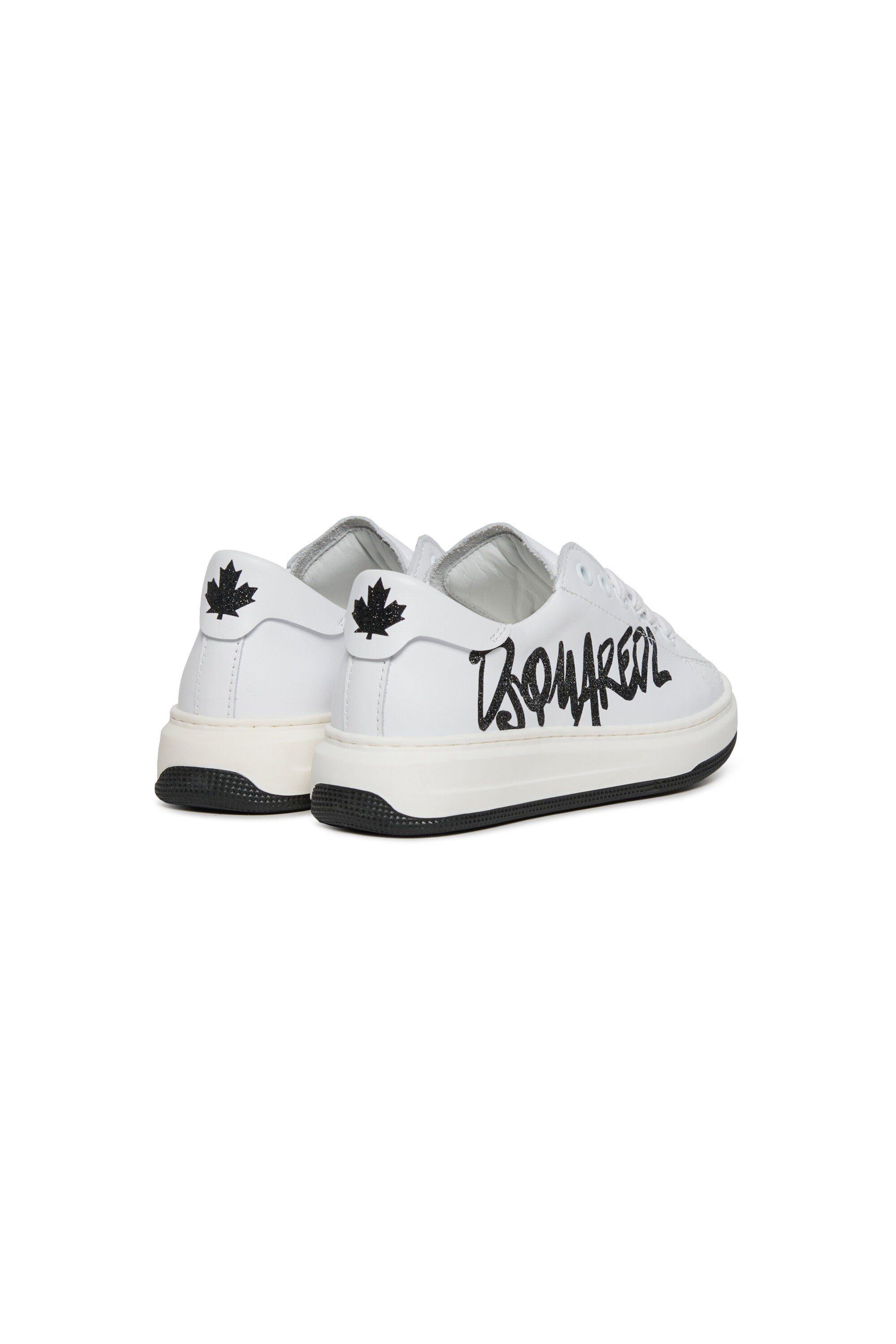 Low trainers with logo