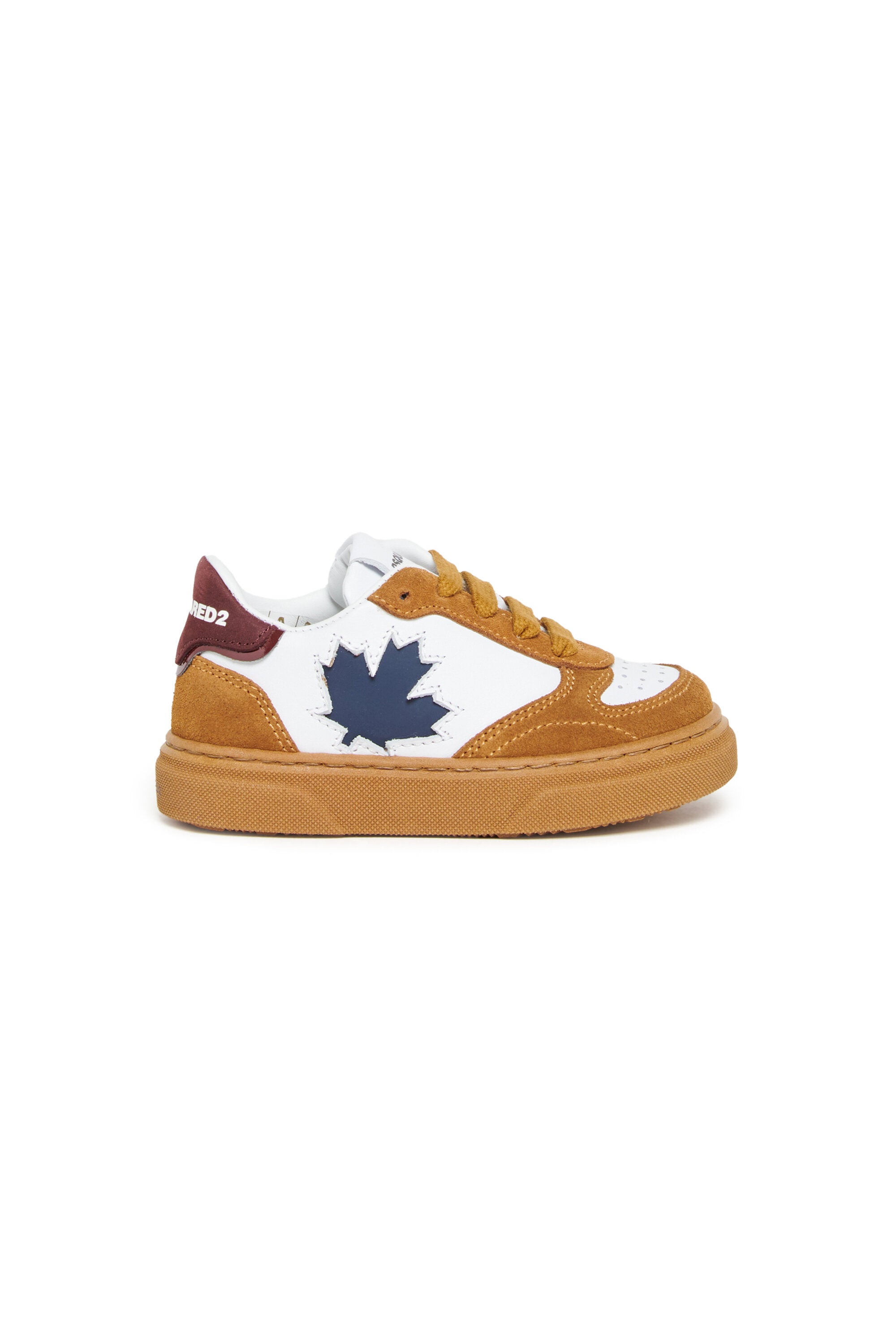 Low lace-up sneakers with Maple Leaf