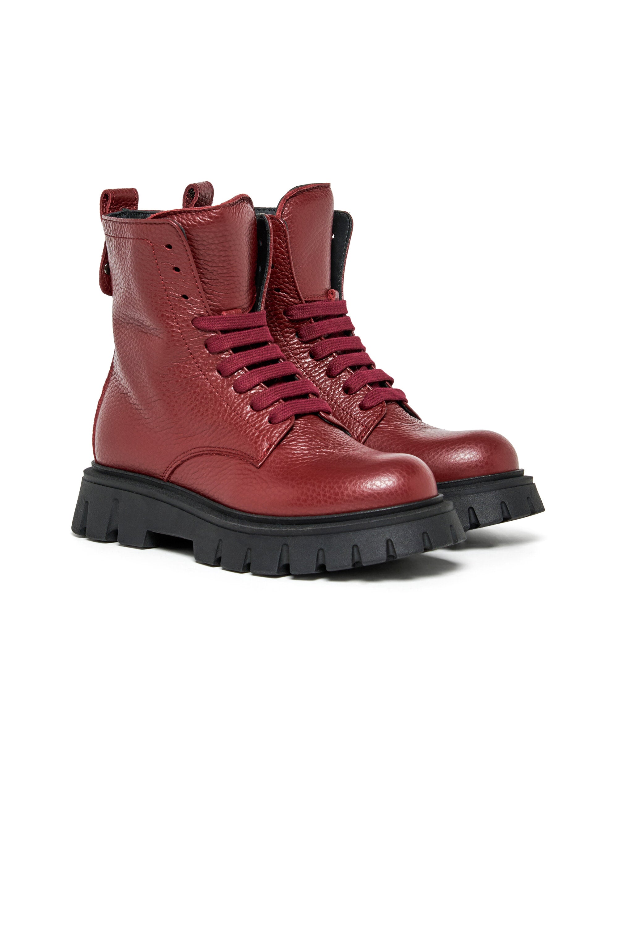 Leather combat boots with D2 stud