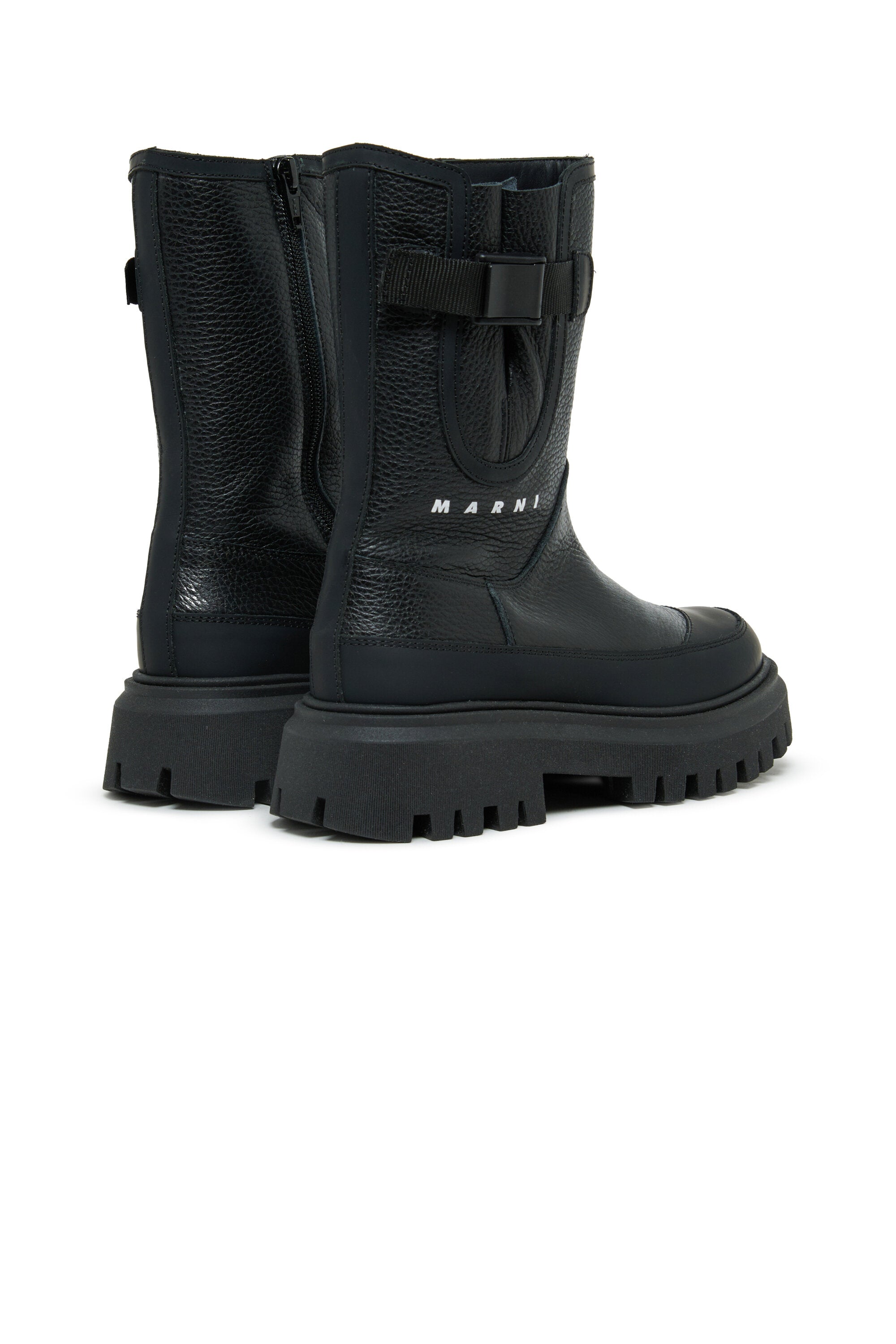 Boots with logo
