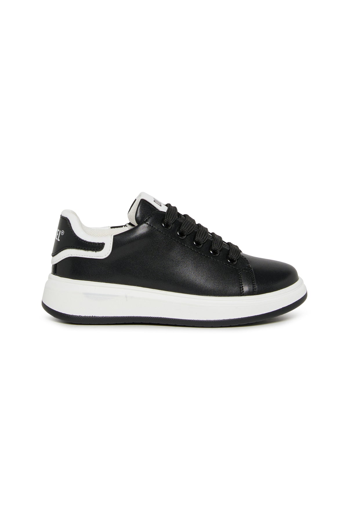 Sneakers with logo
