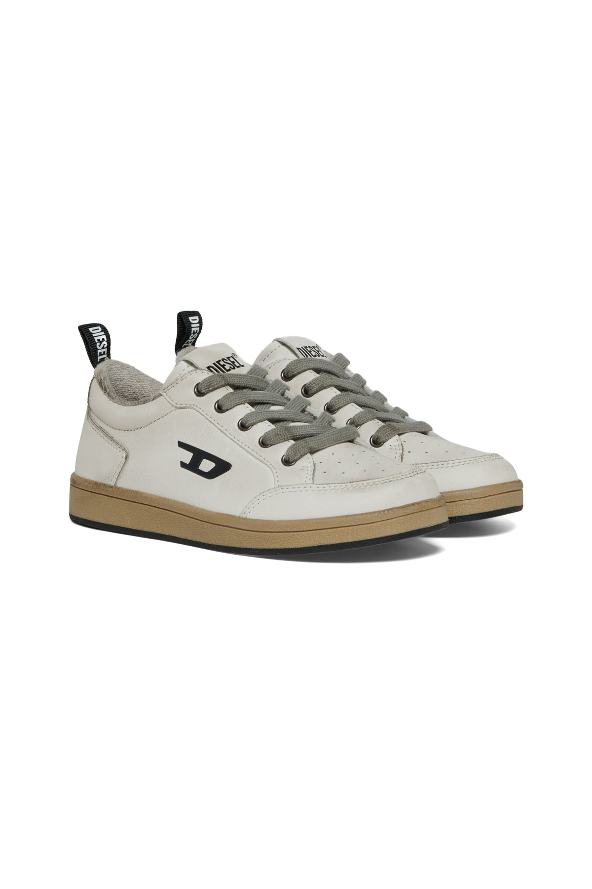 Sneakers with logo
