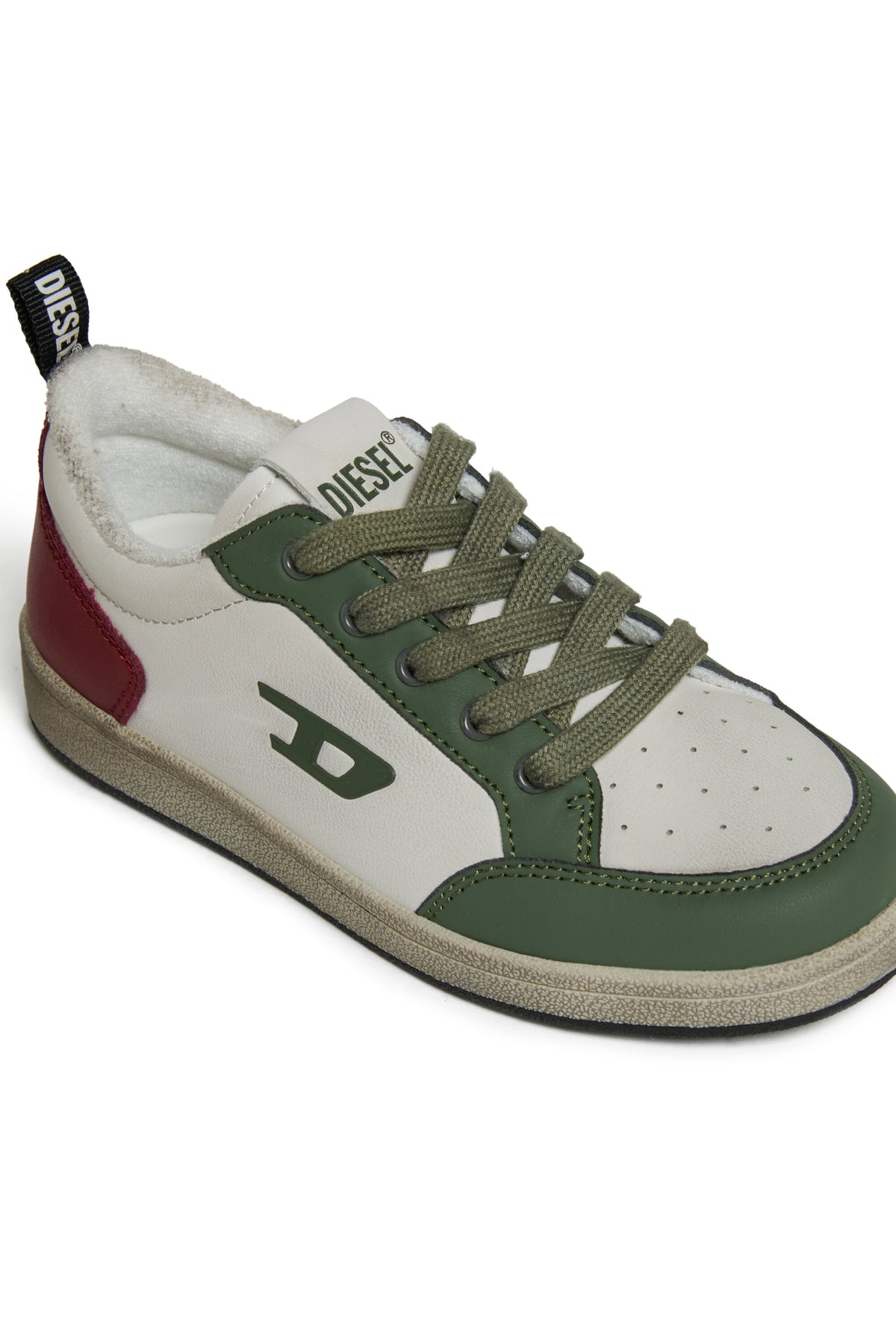 Sneakers with logo