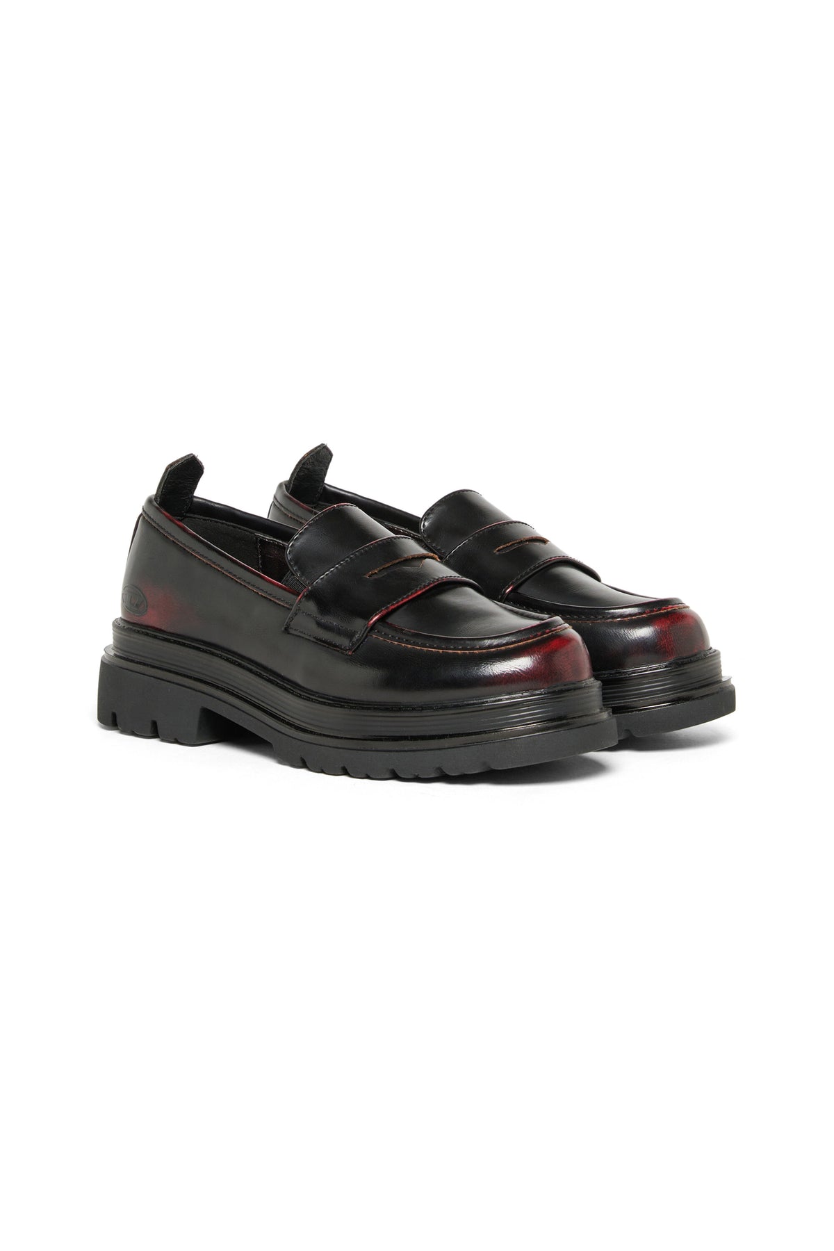 Loafers with logo