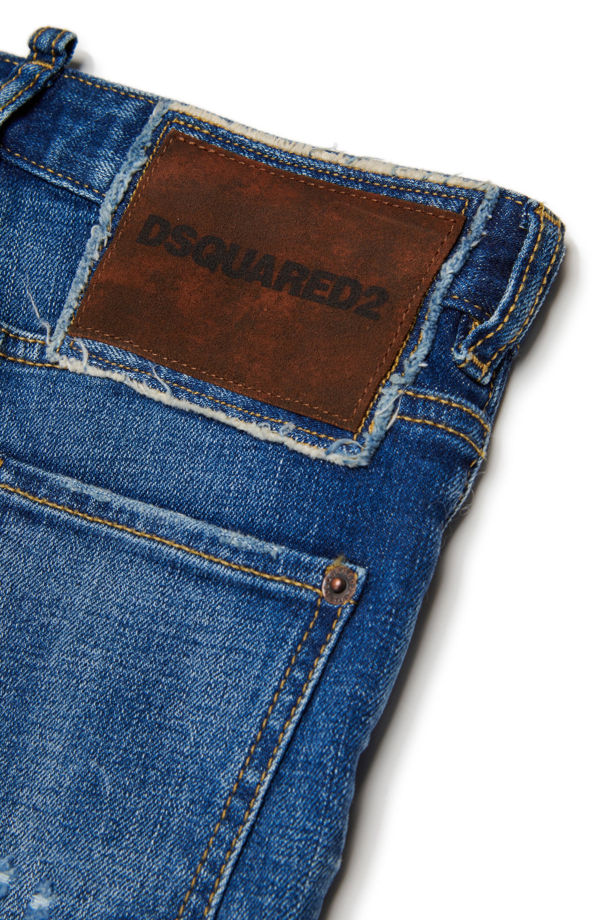 Medium blue slim jeans with abrasions - 642 Jean