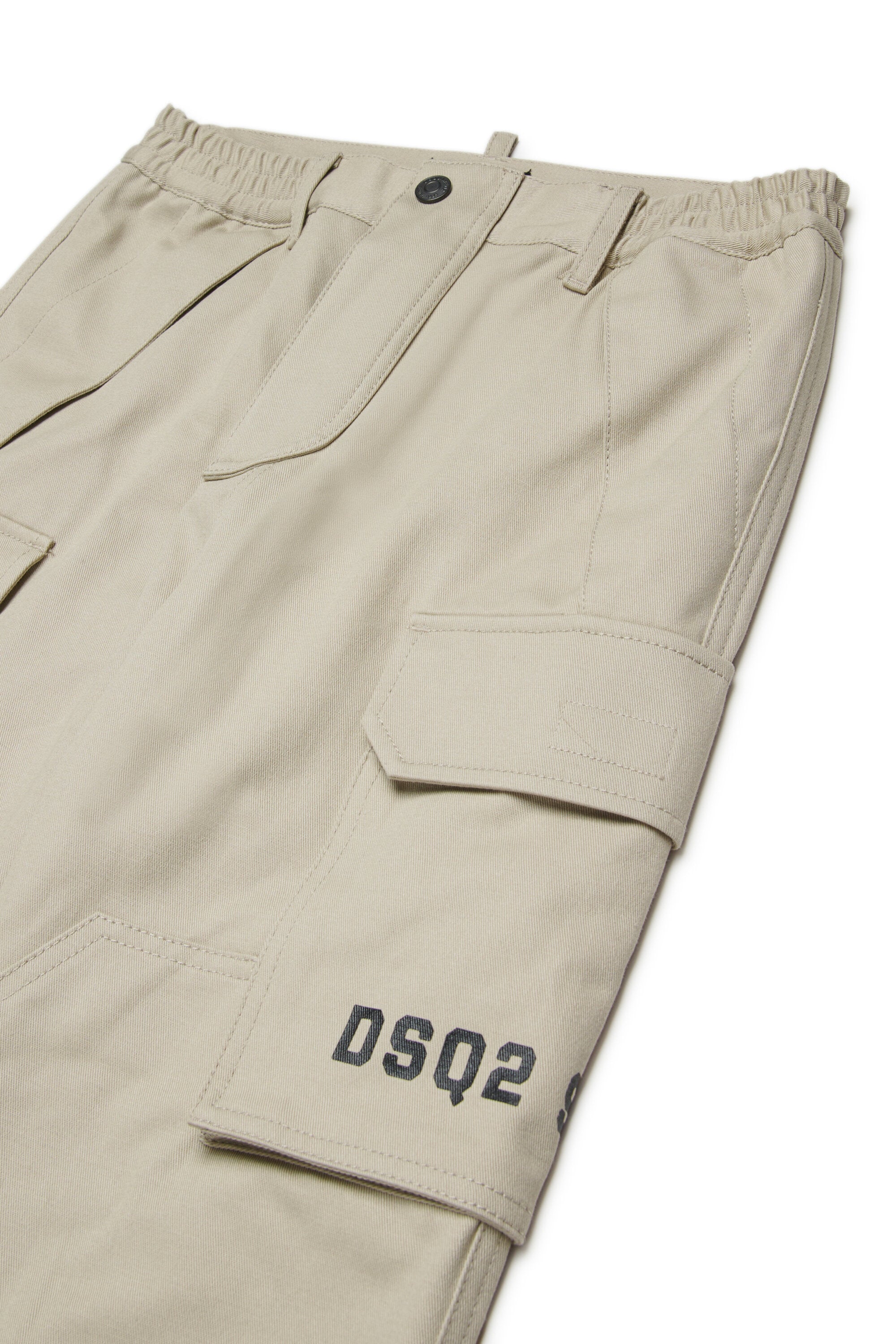 Cargo pants with side pockets