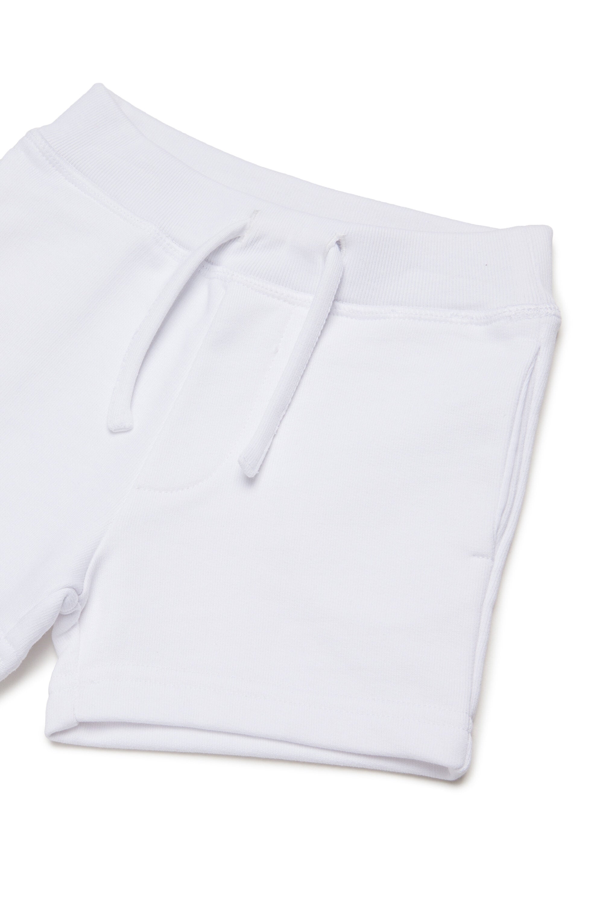 Sweatshirt shorts with logo