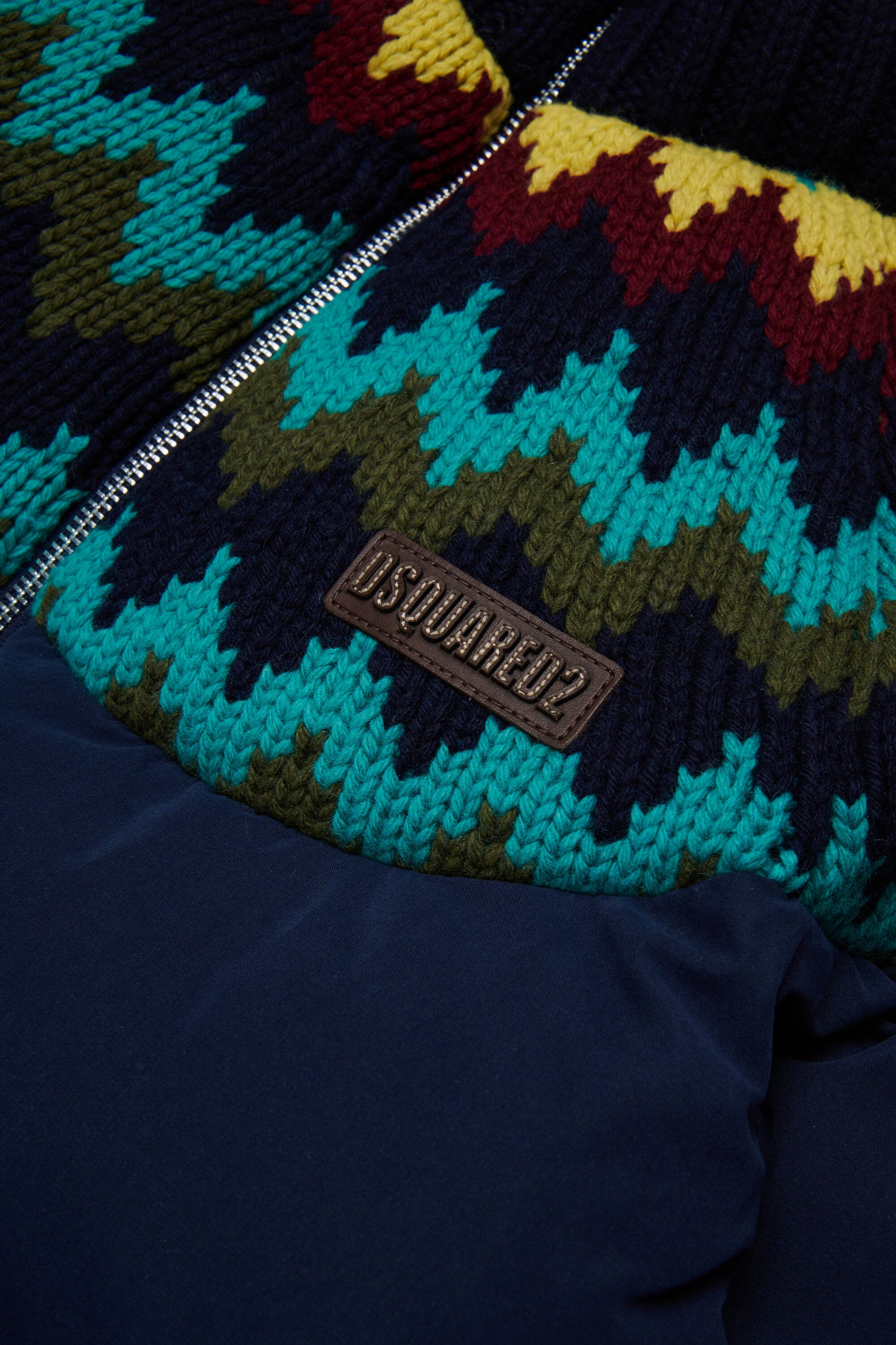 Padded jacket with printed logo