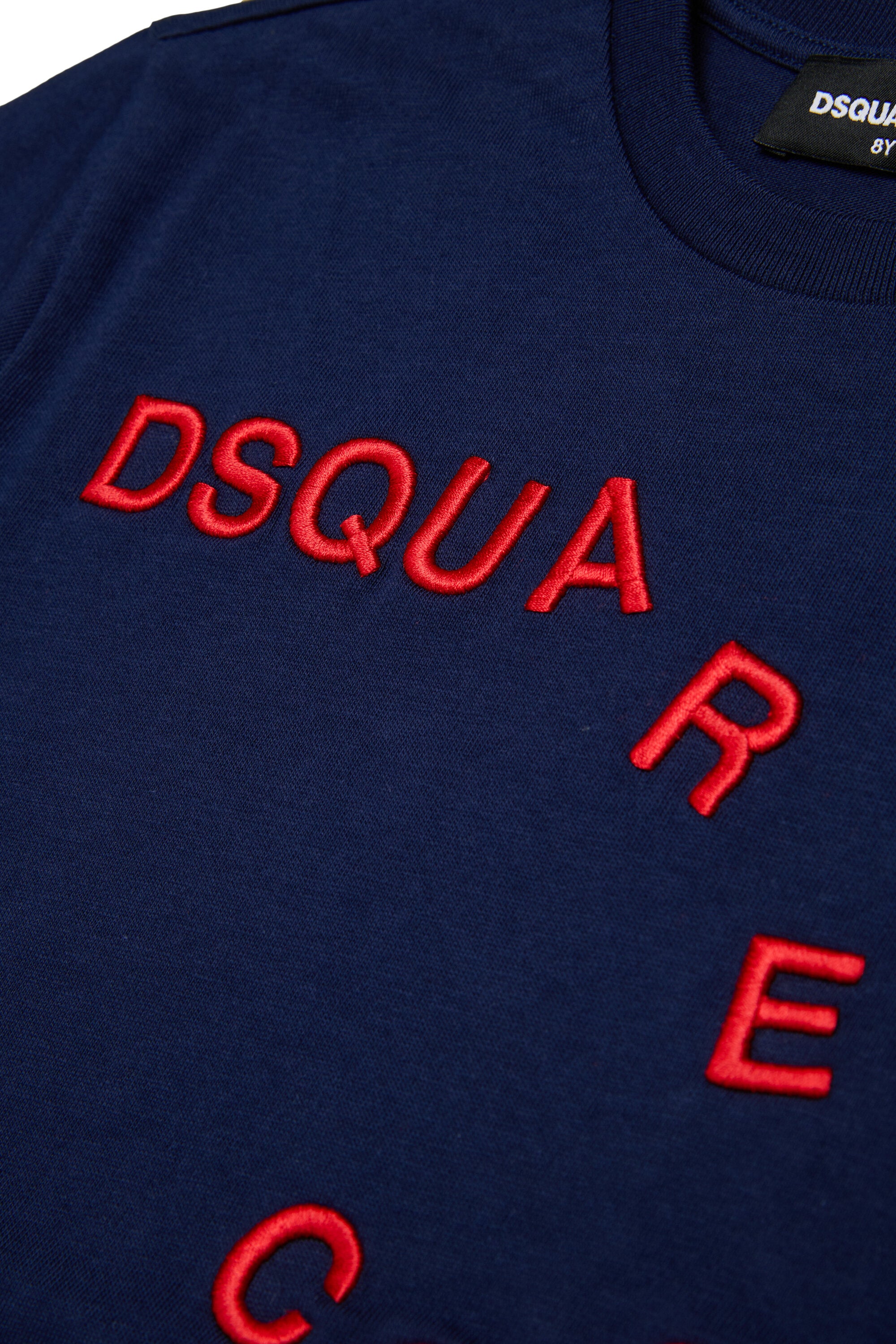 T-shirt with embroidered front logo