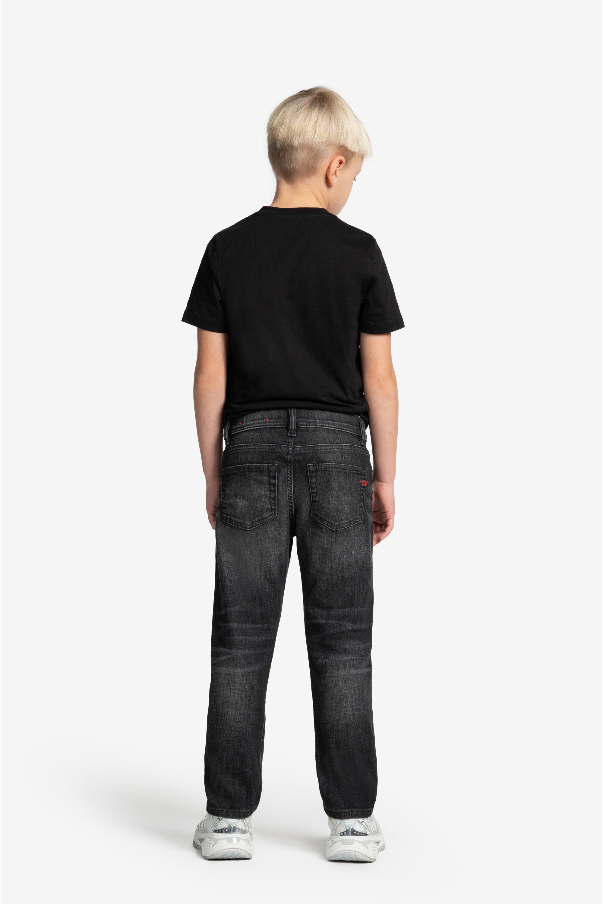 Black regular jeans with a worn effect - 2020 D-Viker
