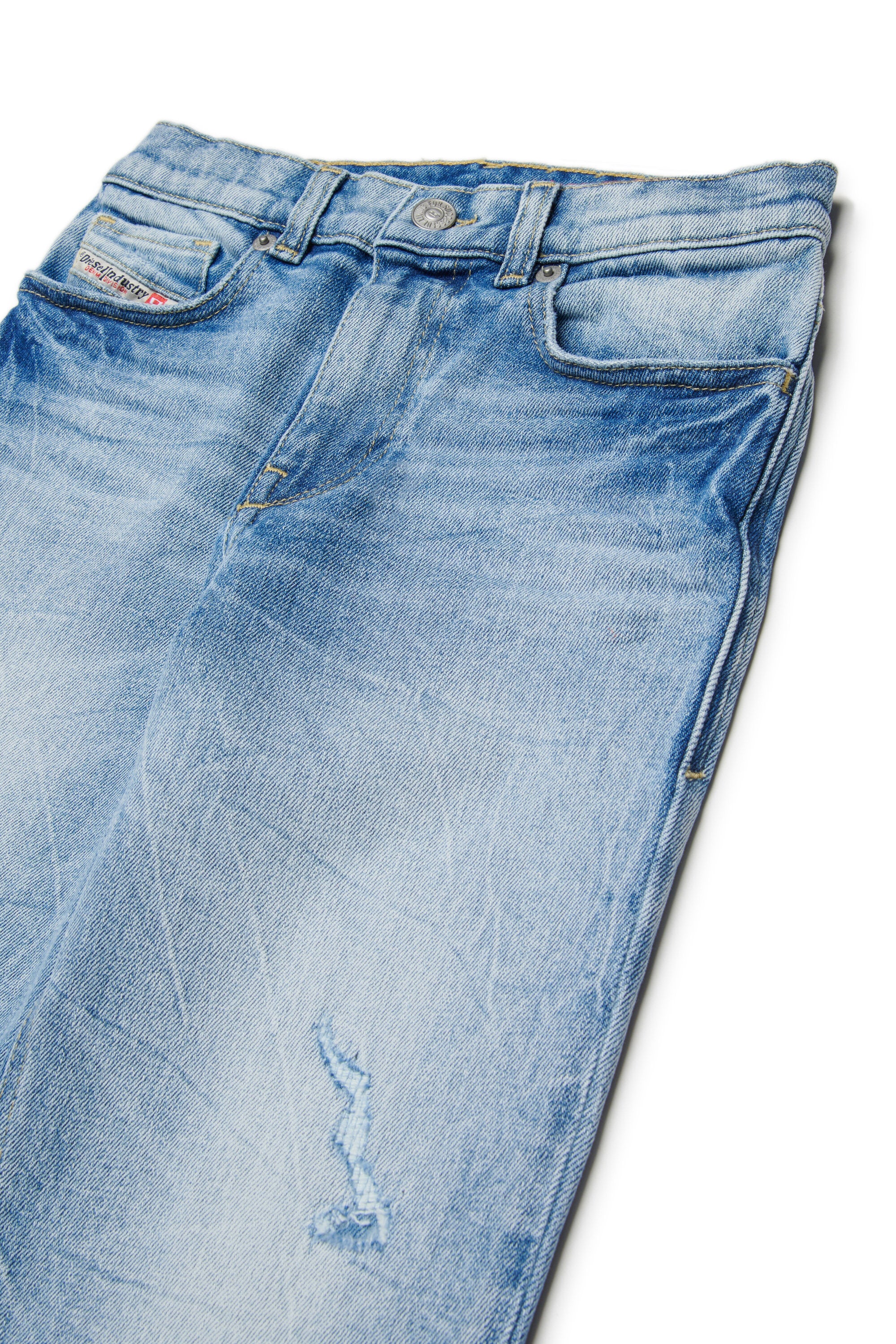 Regular fit jeans in light blue wash - 2016 D-Air