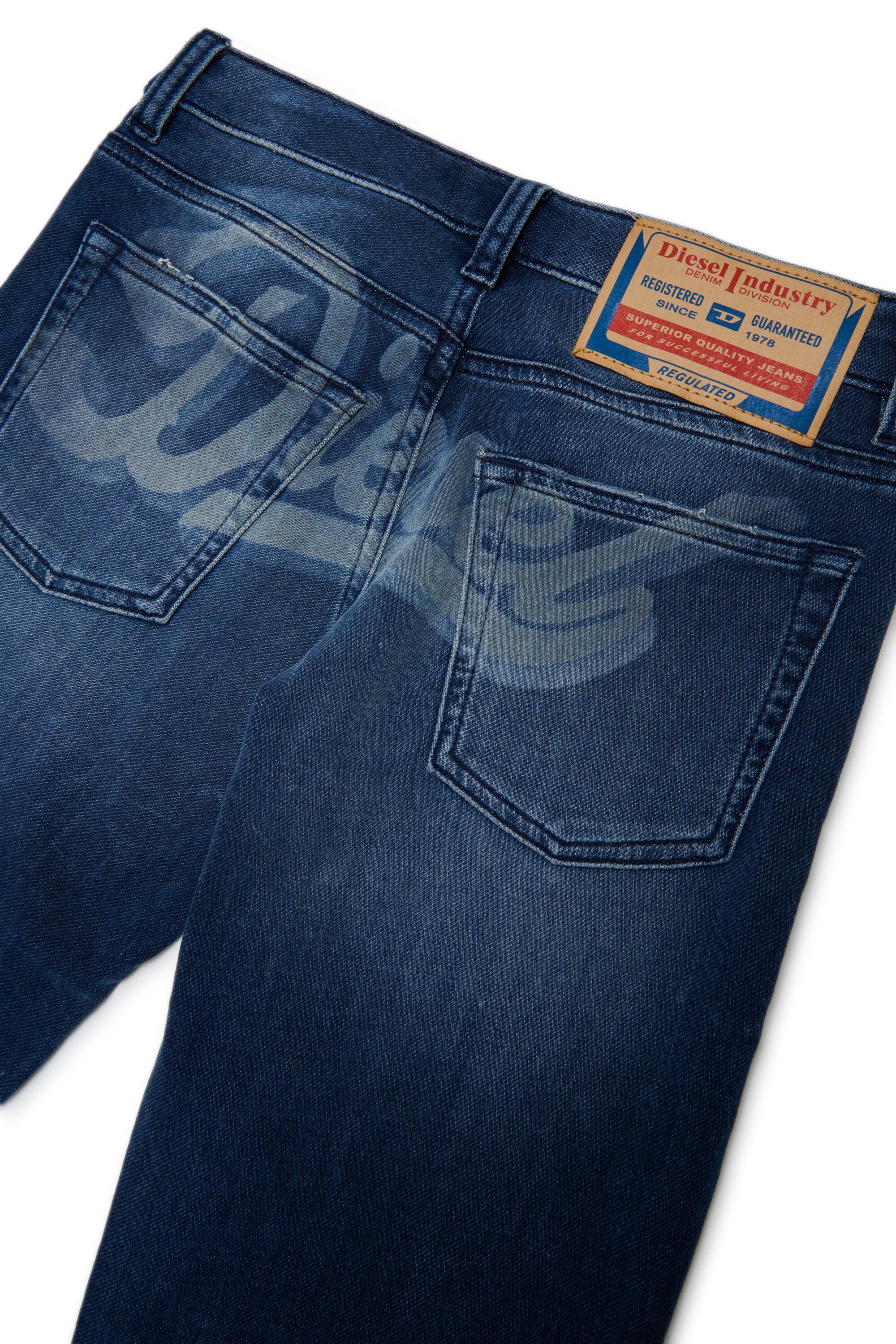 Medium blue regular fit jeans - 2010