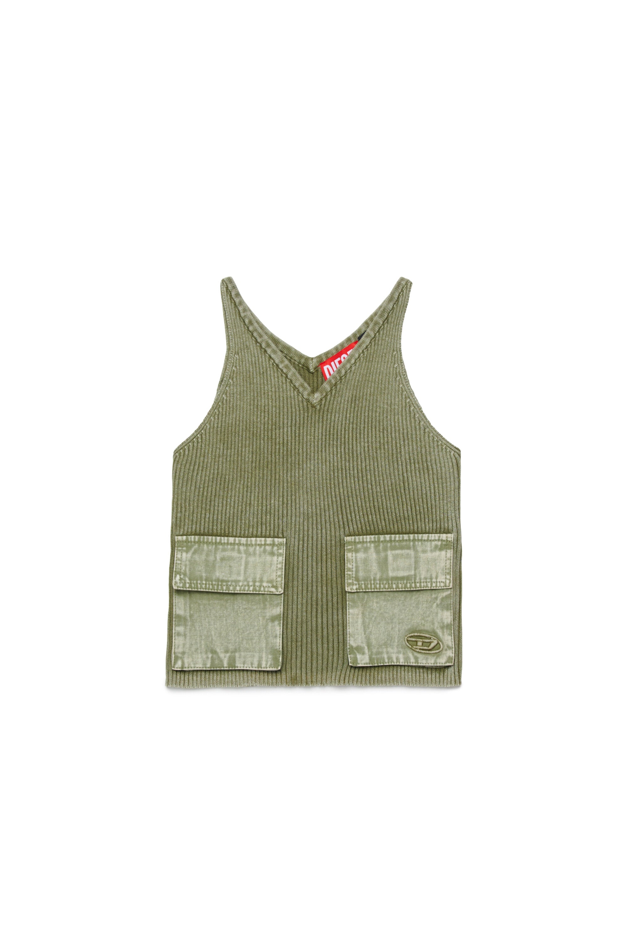 Ribbed knit top with pockets