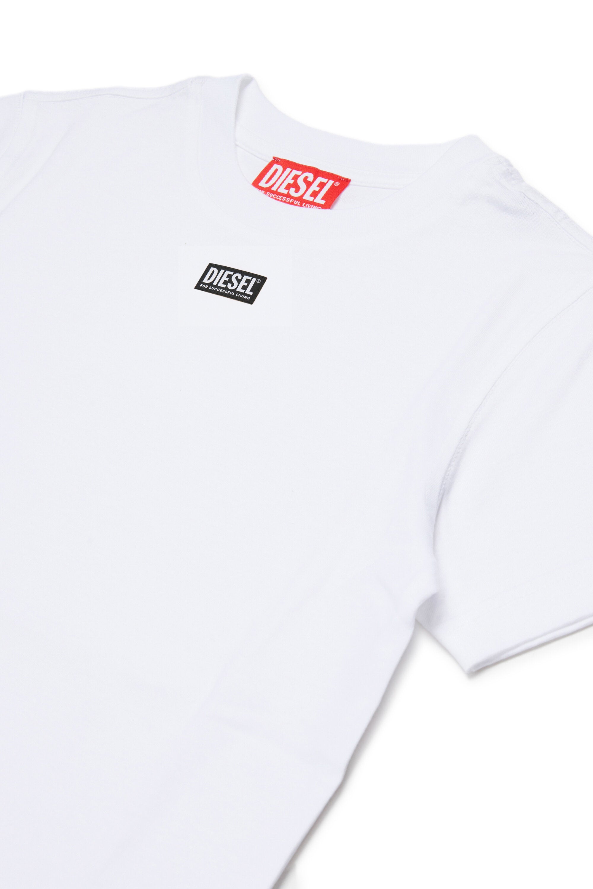 T-shirt with logo