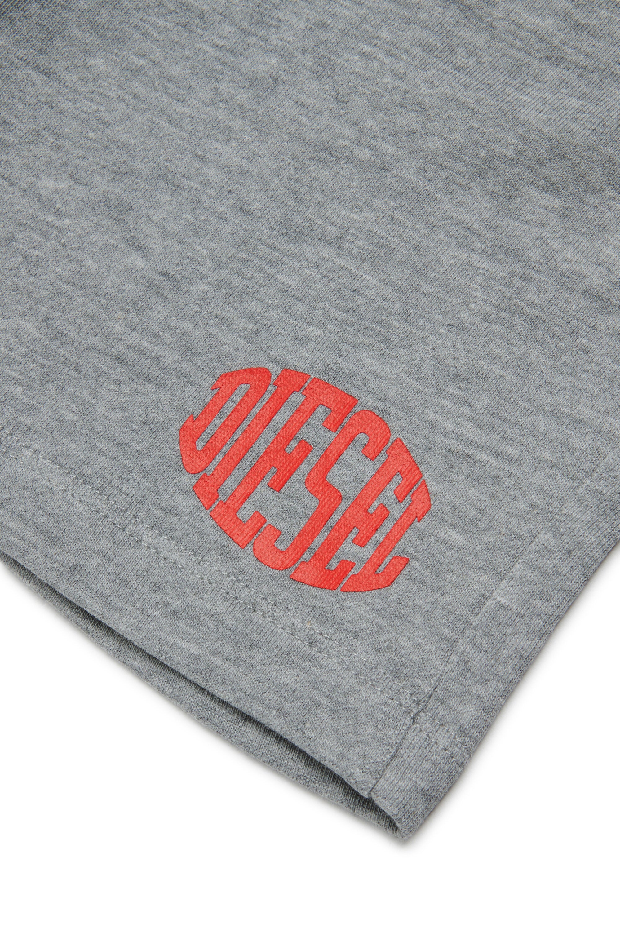 Fleece shorts with logo