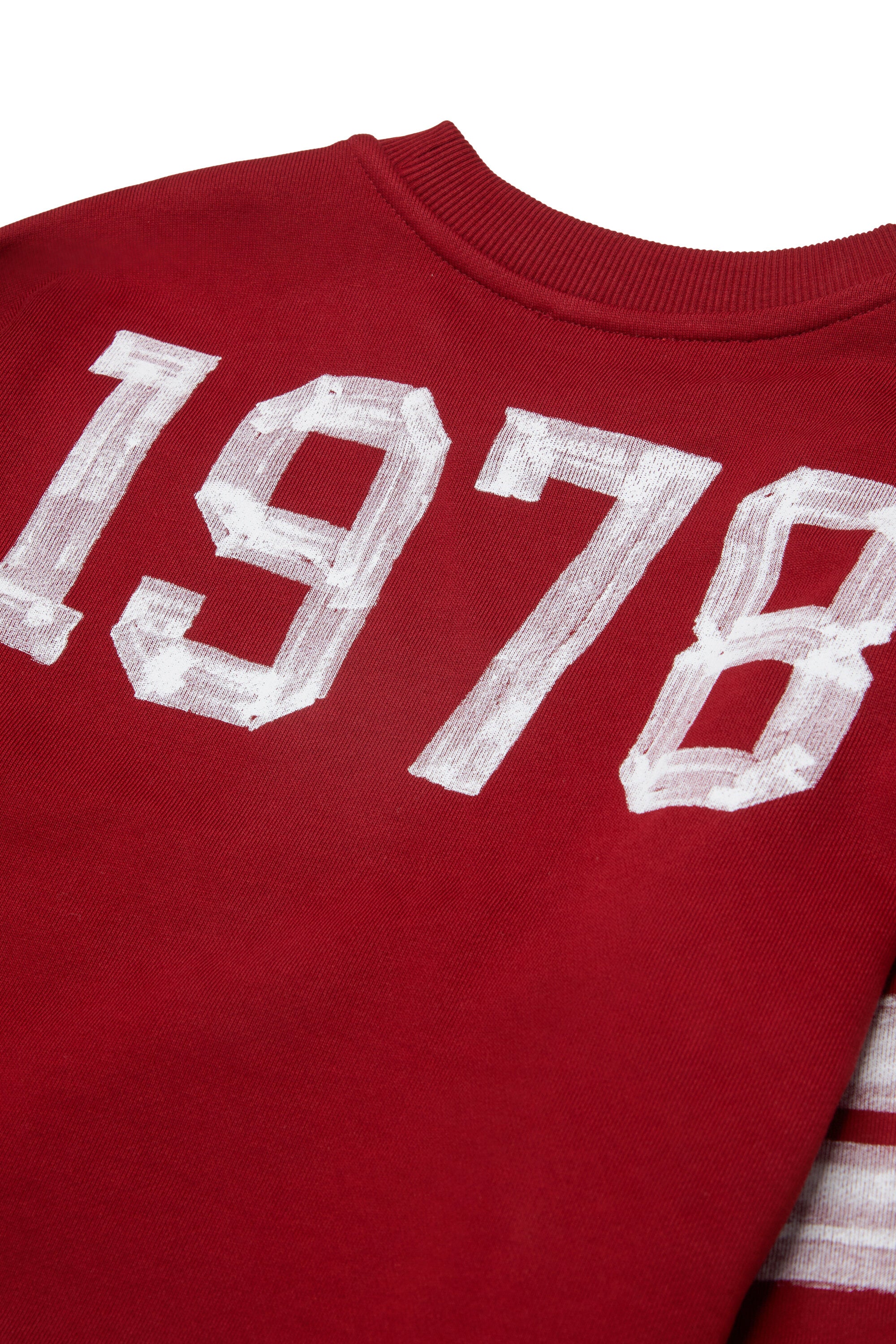 Crewneck sweatshirt with logo