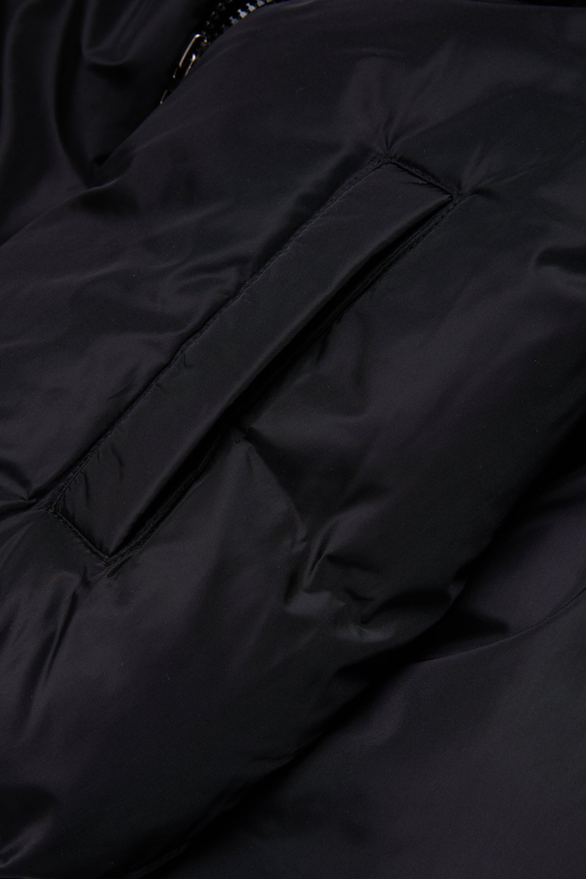 Padded jacket with printed logo