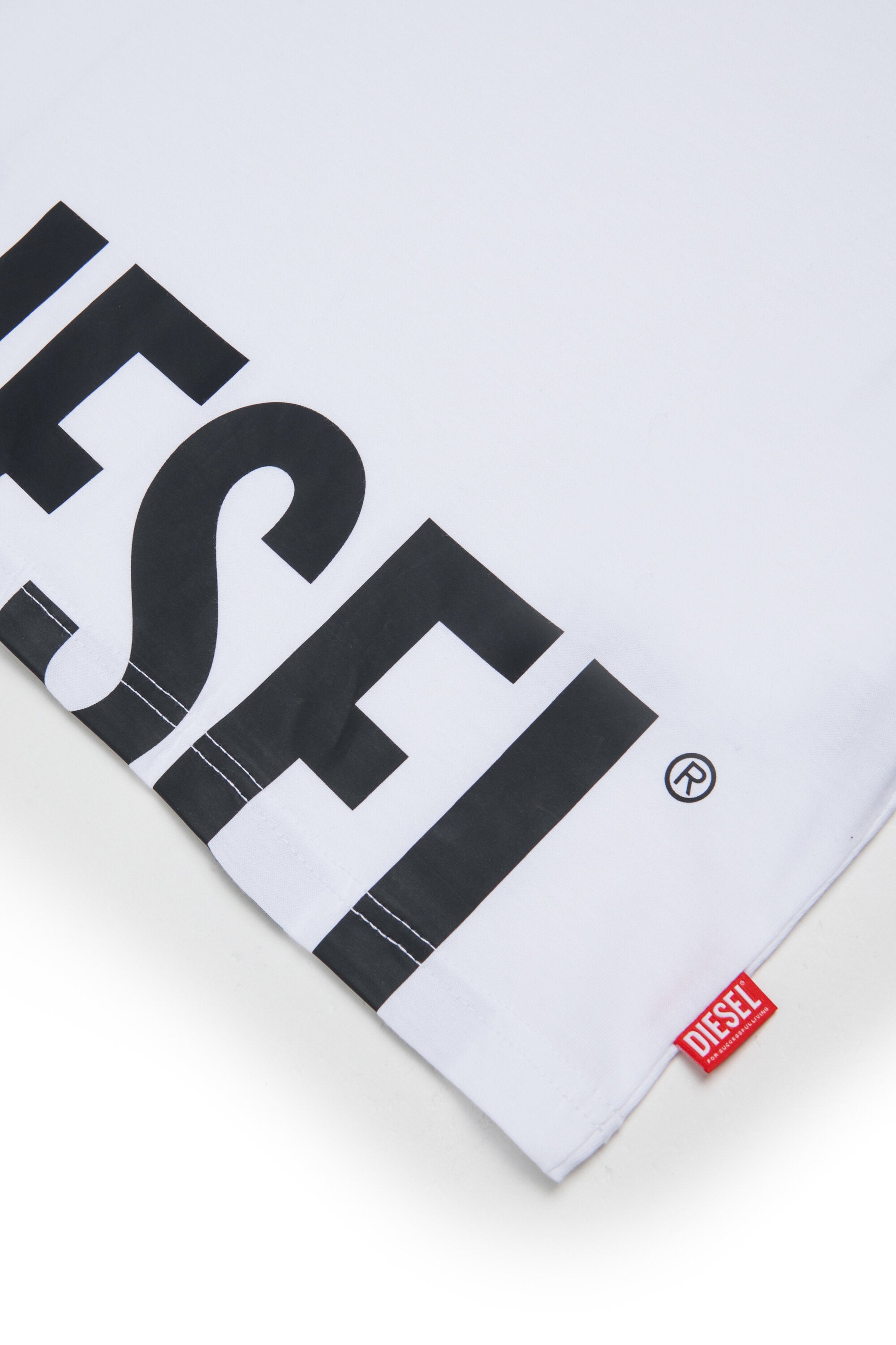T-shirt with logo