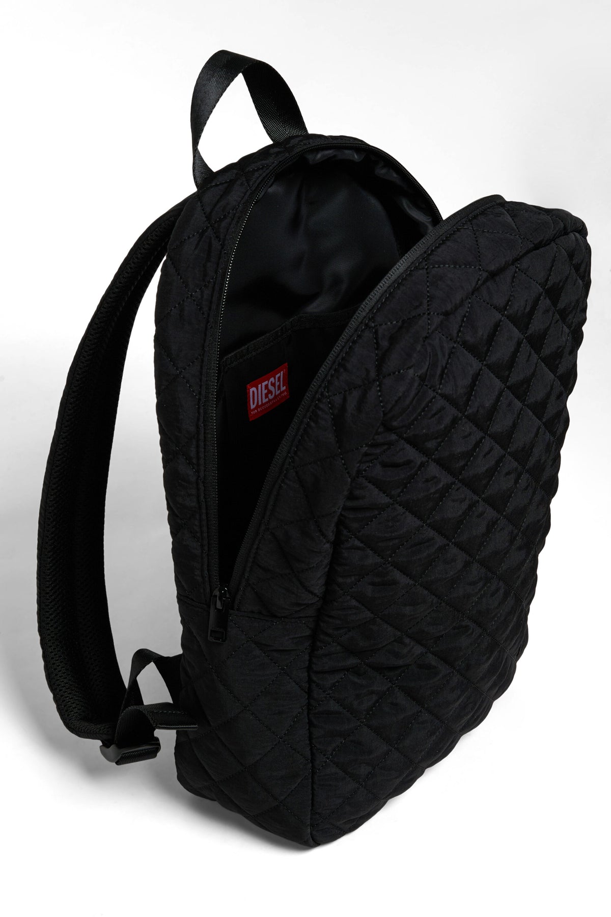 Quilted backpack with logo