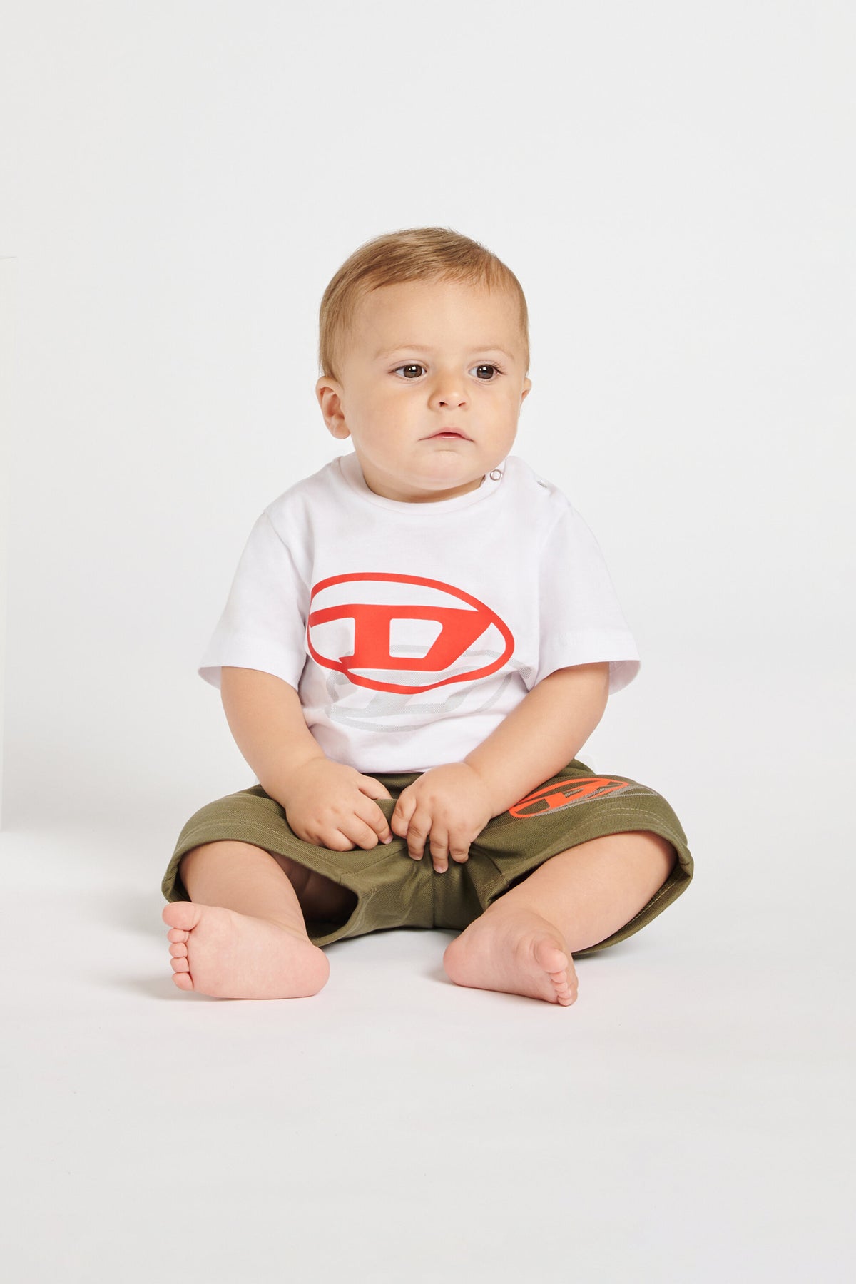 T-shirt with dynamic Oval D logo