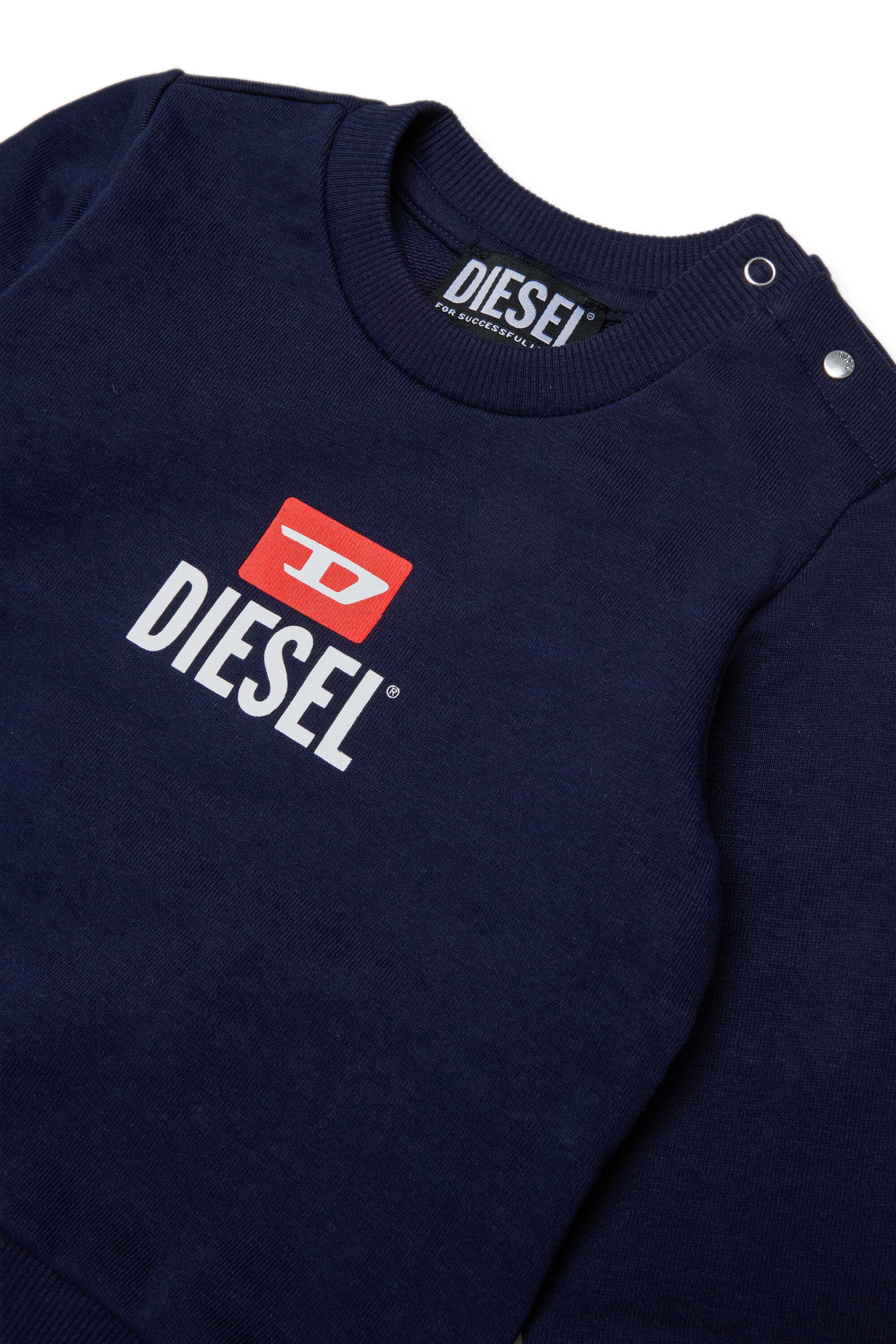 Tracksuit with logo
