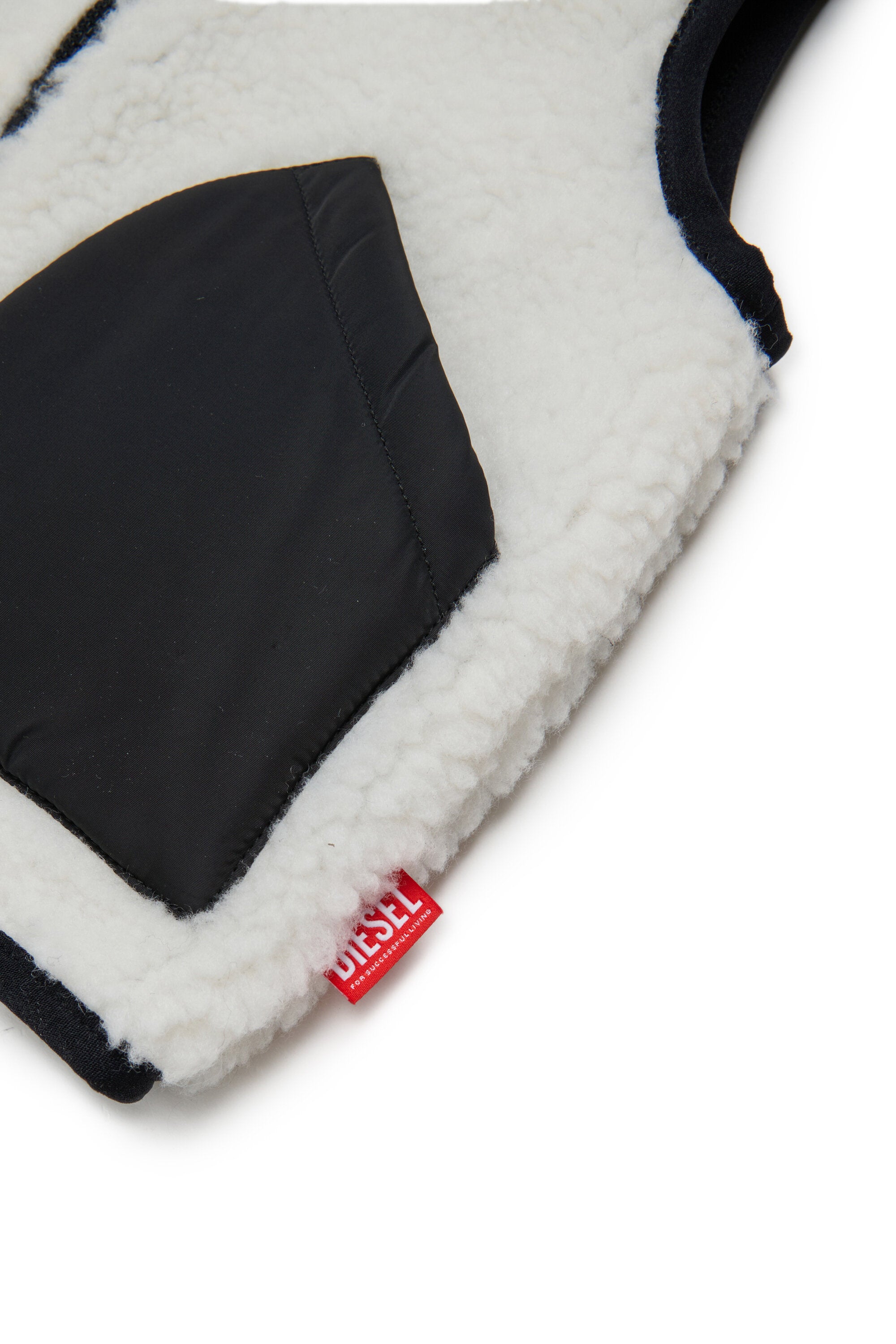 Teddy vest with logo