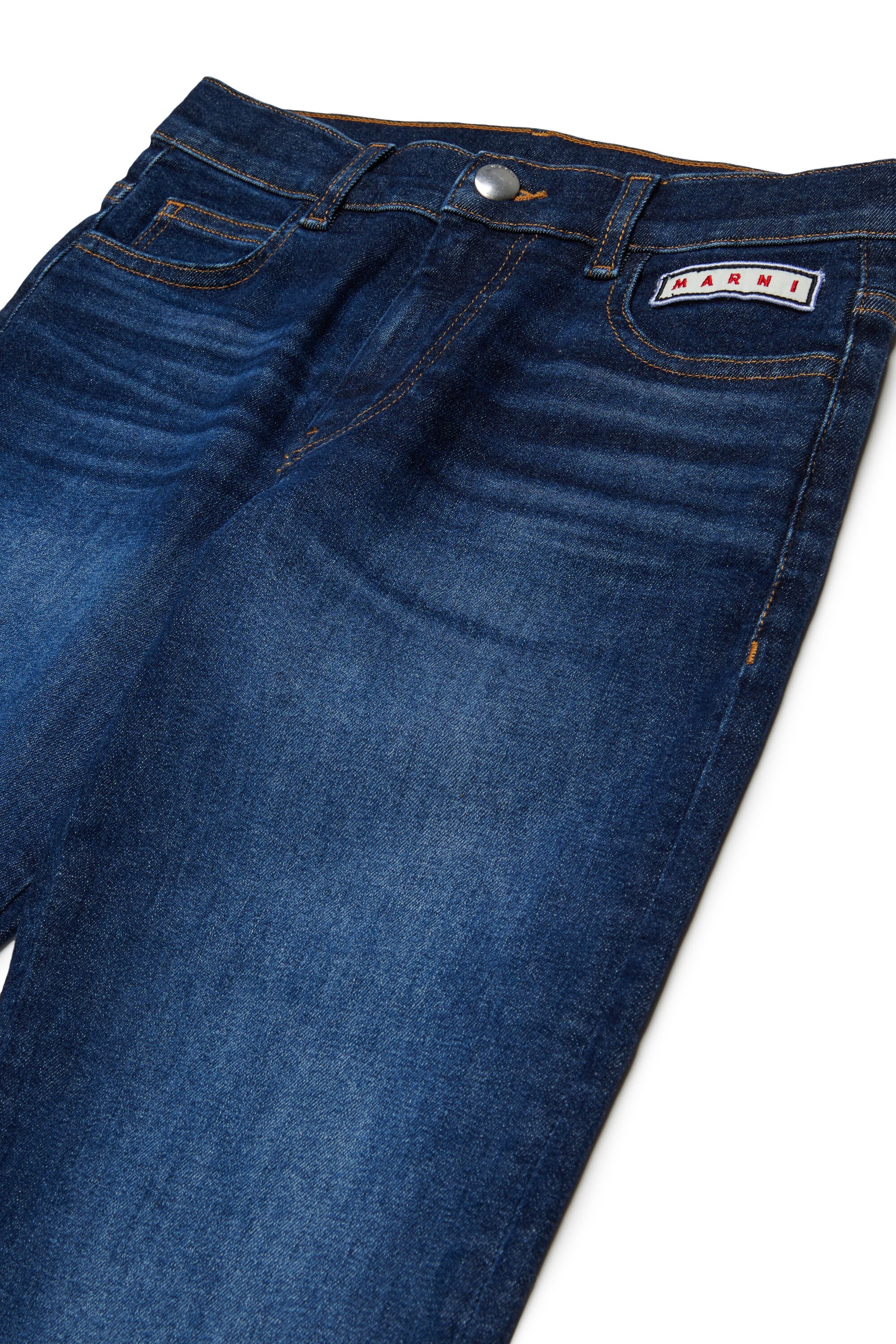 Regular blue jeans