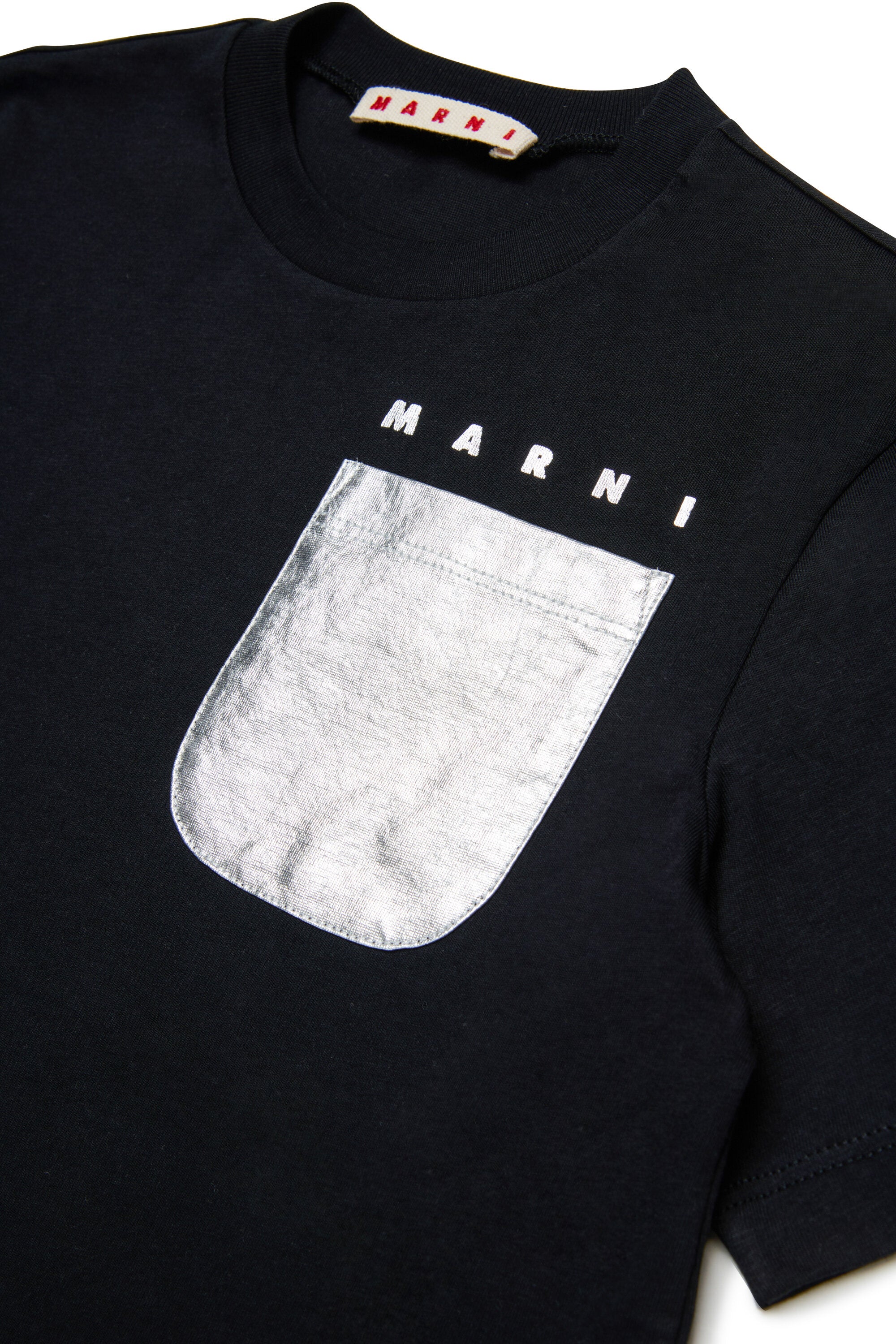 T-shirt with mylar pocket