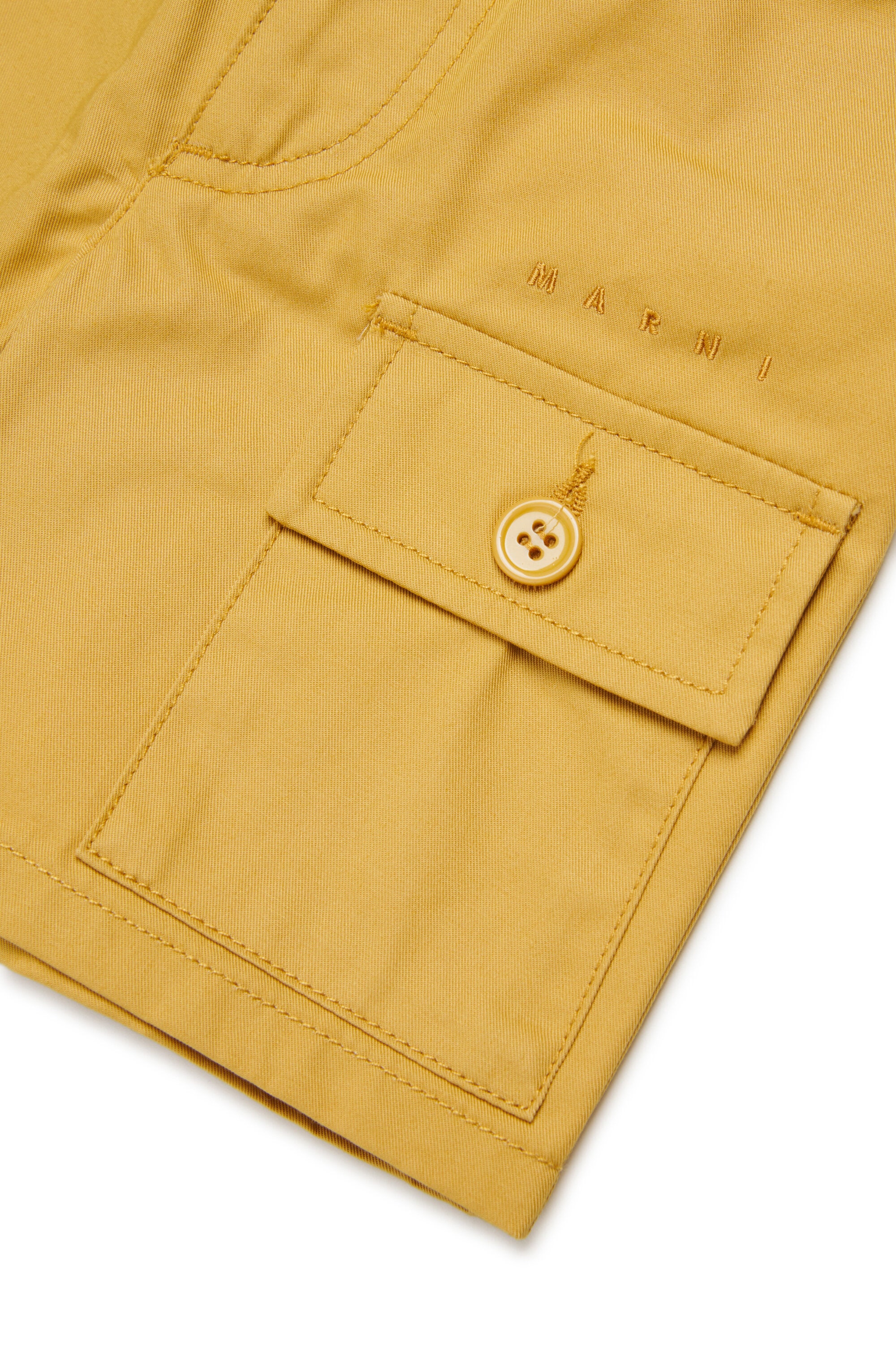 Cargo shorts with logo