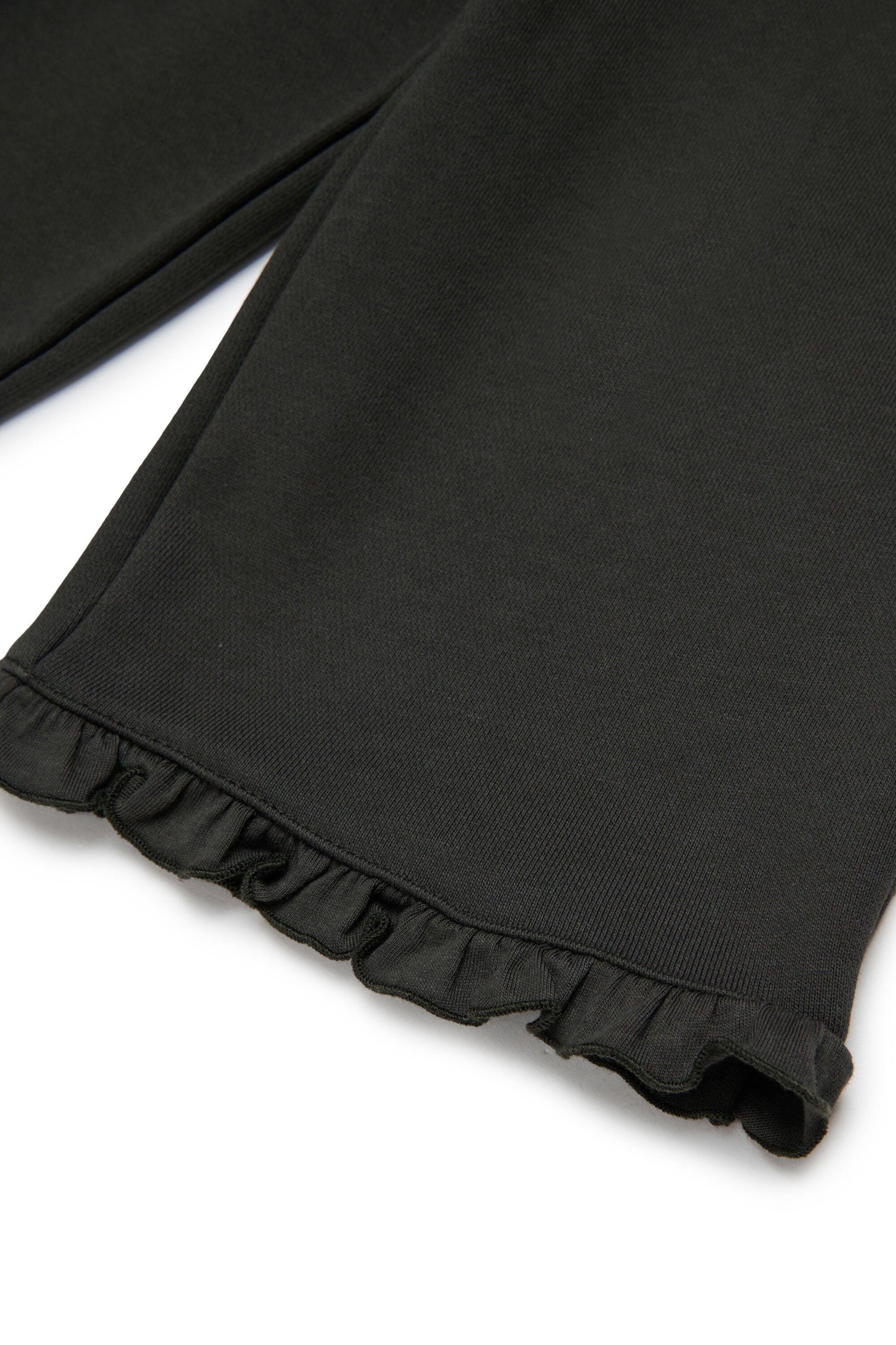 Sweatpants with ruffles