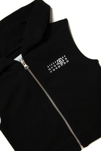 Sleeveless hooded sweatshirt with zip