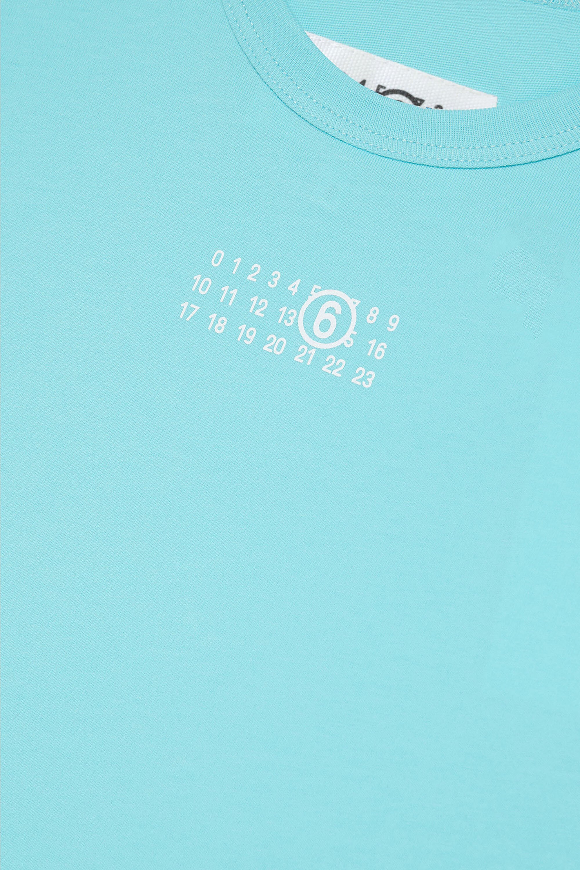 Sleeveless T-shirt branded with numeric logo