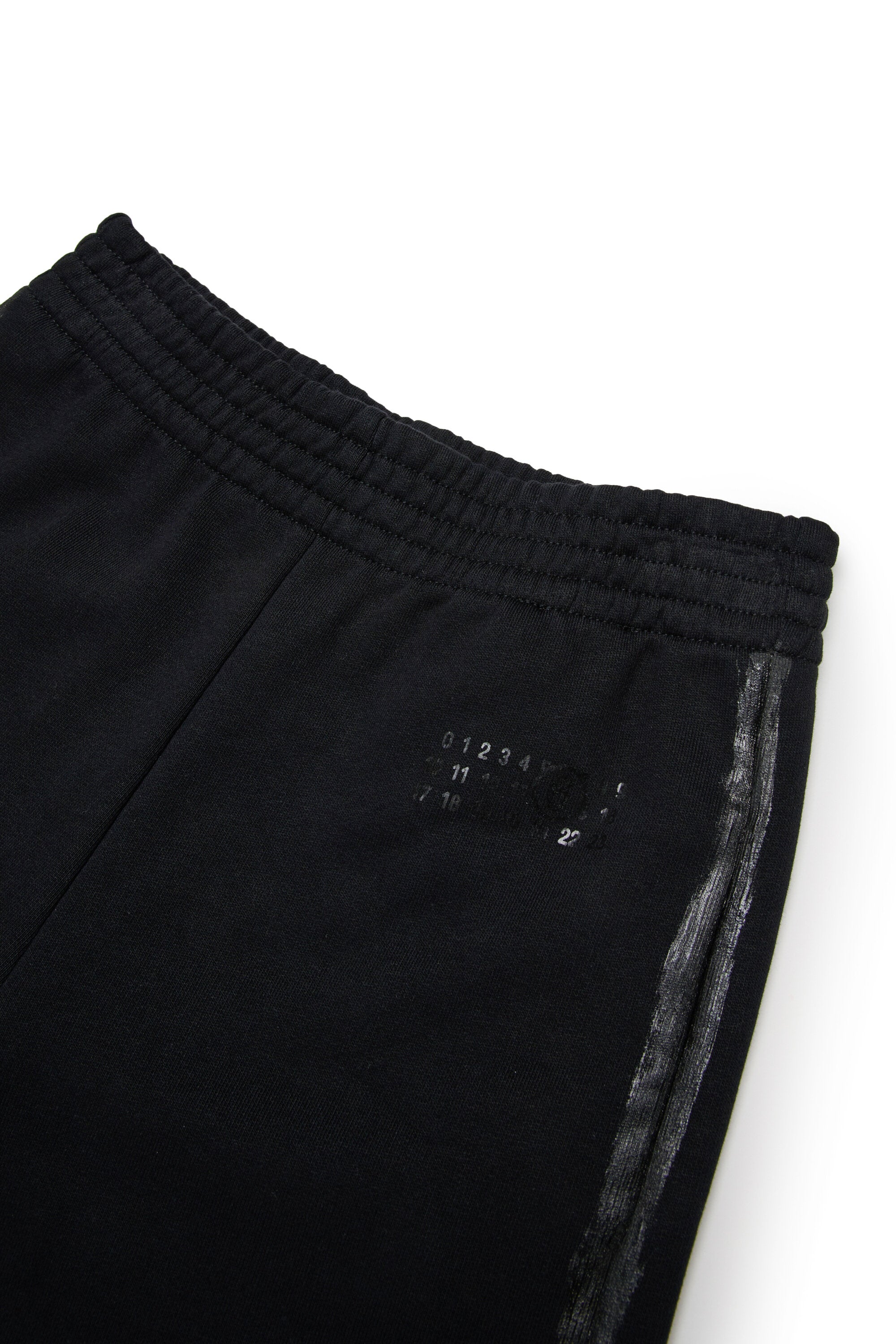 Fleece pants with glossy plucking