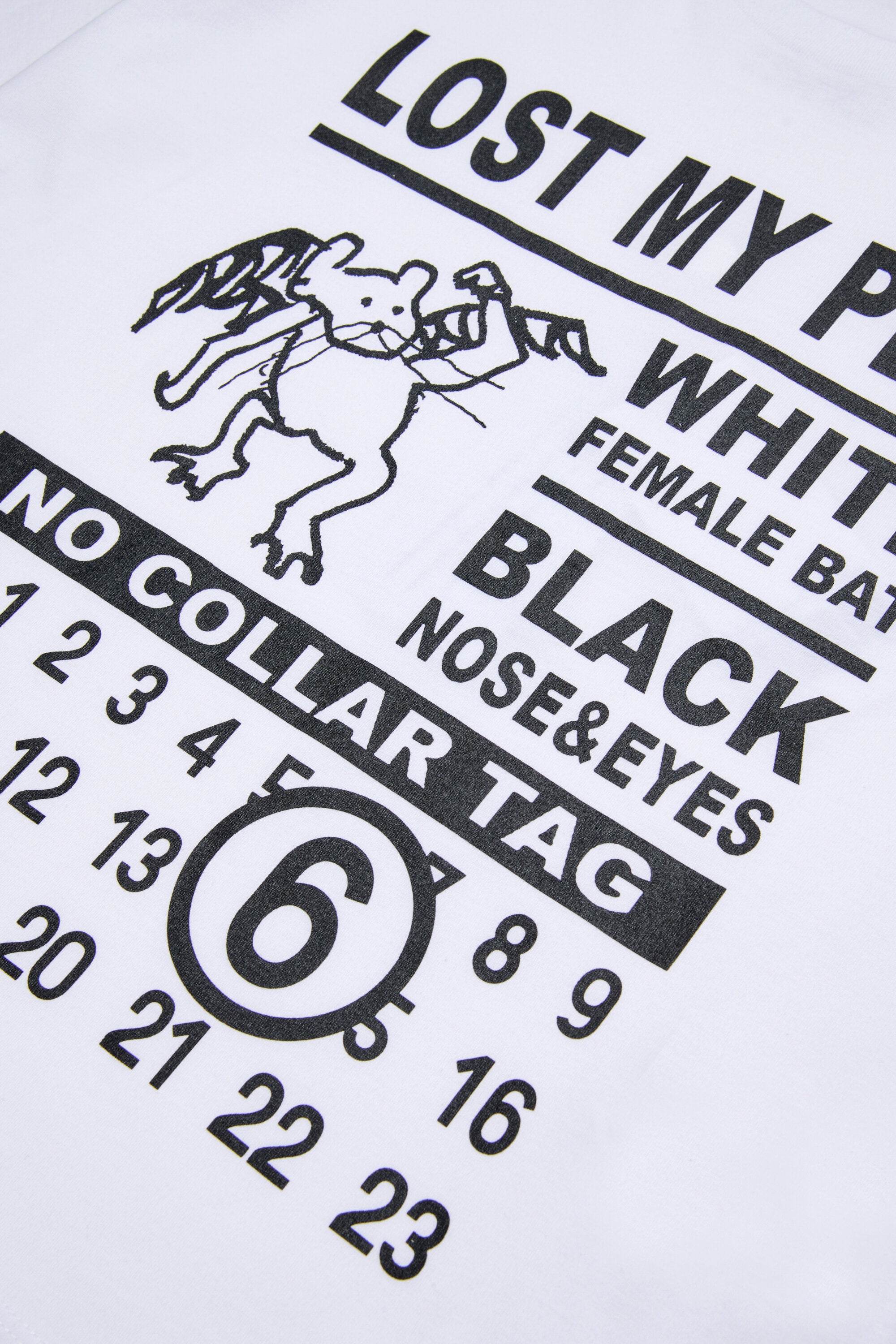 Jersey T-shirt with Lost My Pet graphics