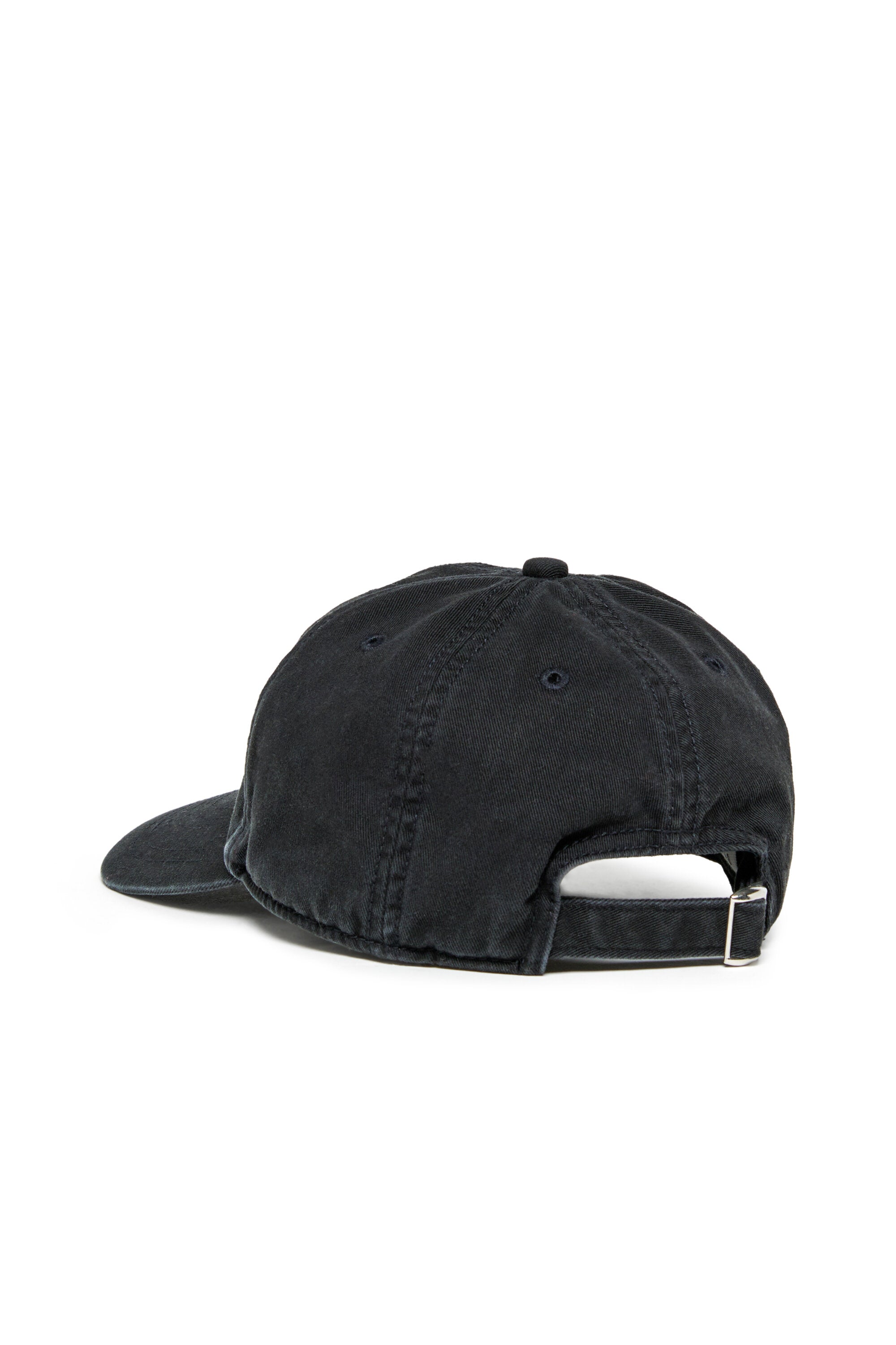 Baseball cap in gabardine with a worn effect