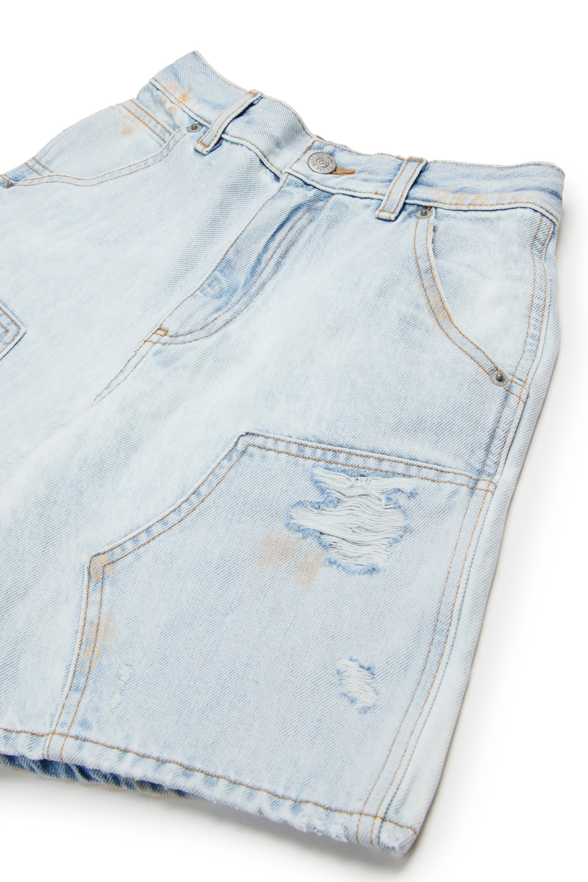 Denim shorts with a used effect
