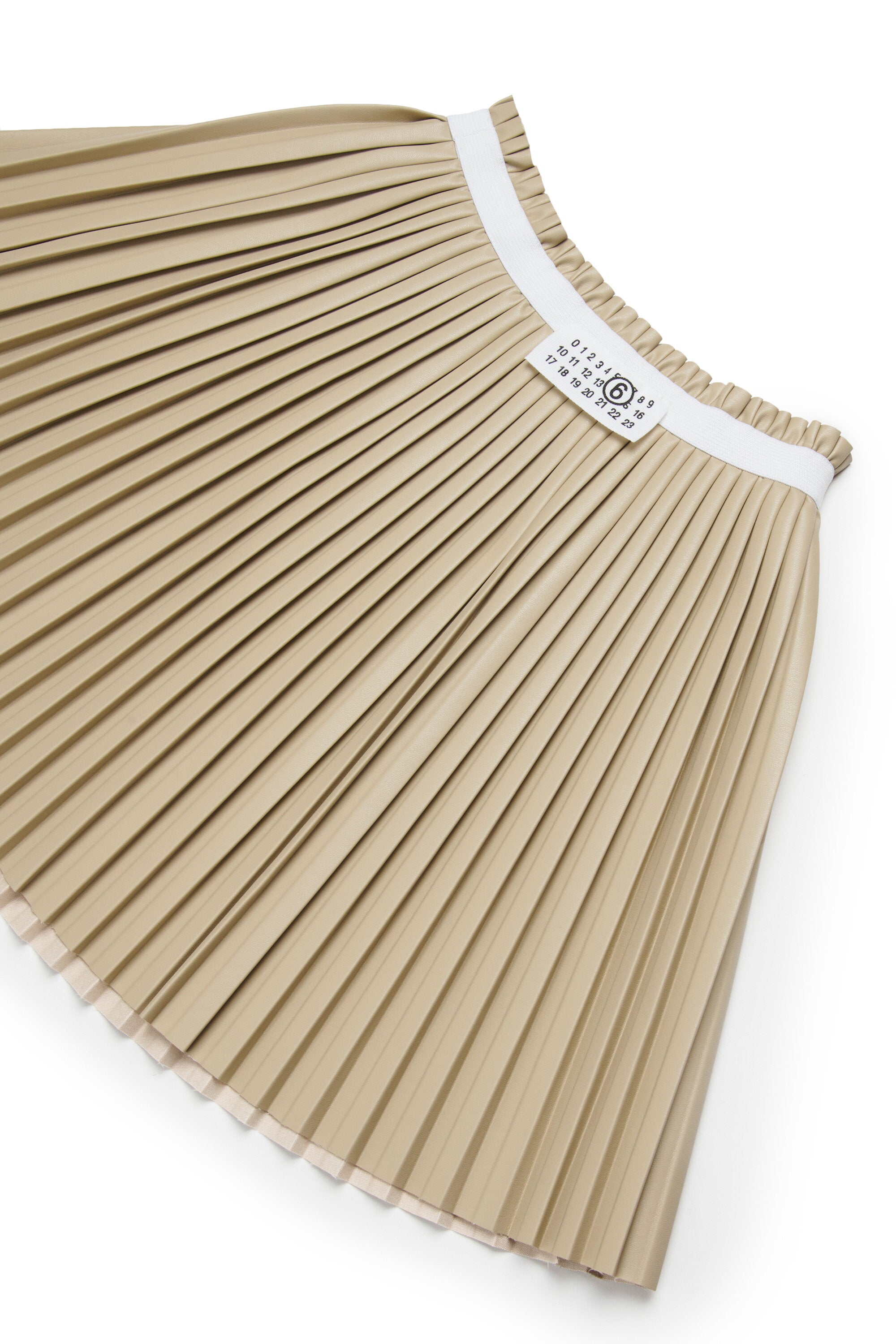 Pleated skirt with logo