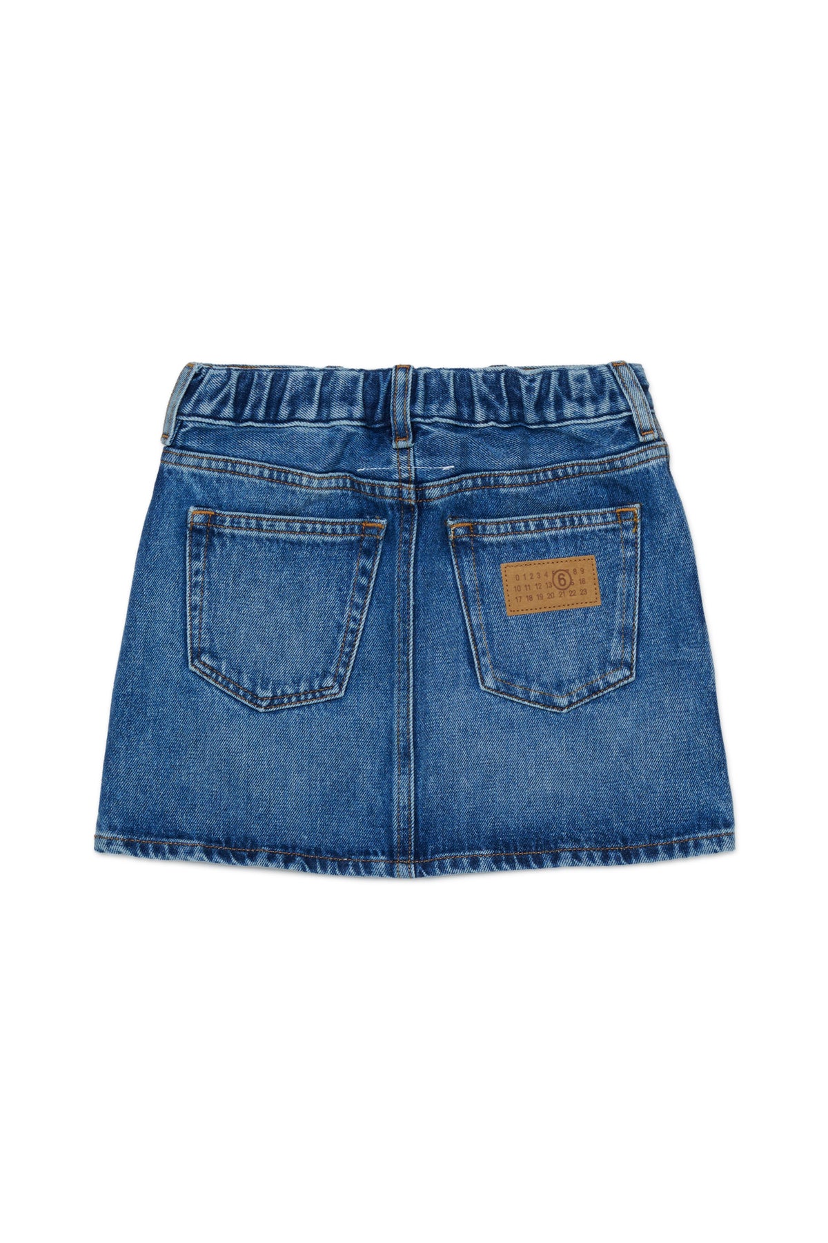 Denim skirt with contrasting pockets
