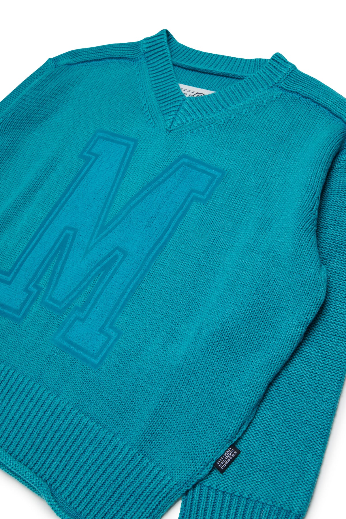 V-neck pullover with logo