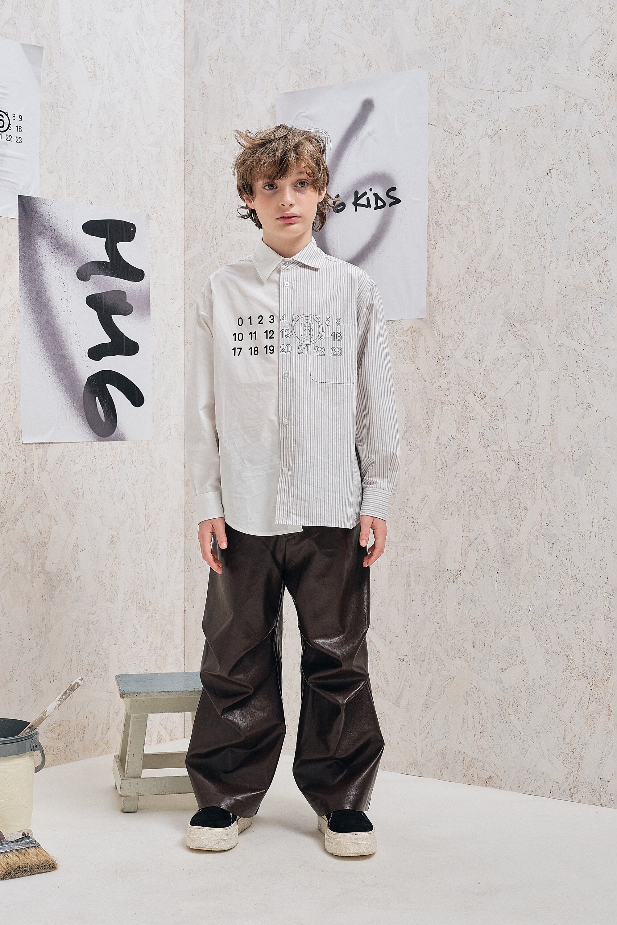 Asymmetric shirt with double pattern