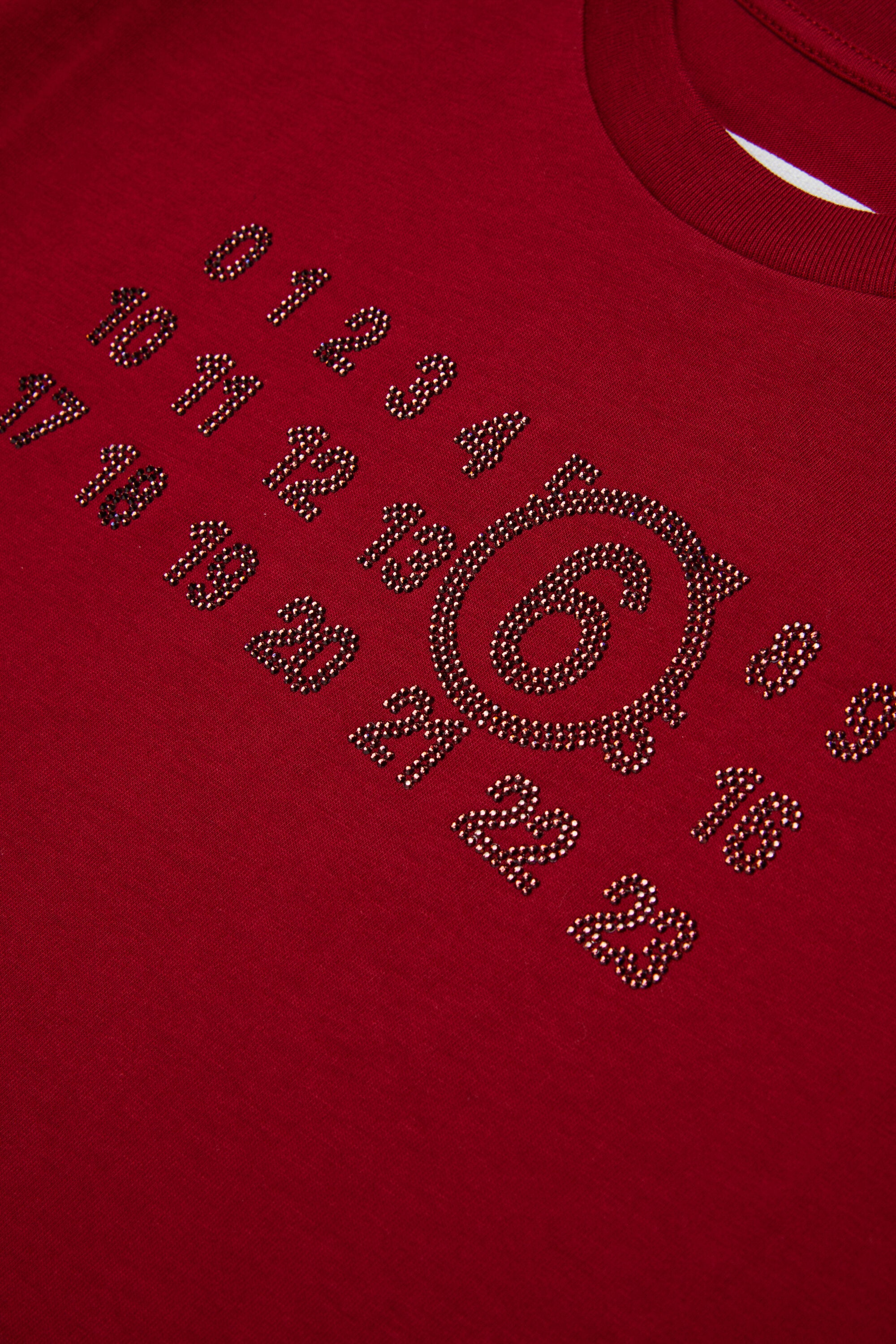 T-shirt with logo