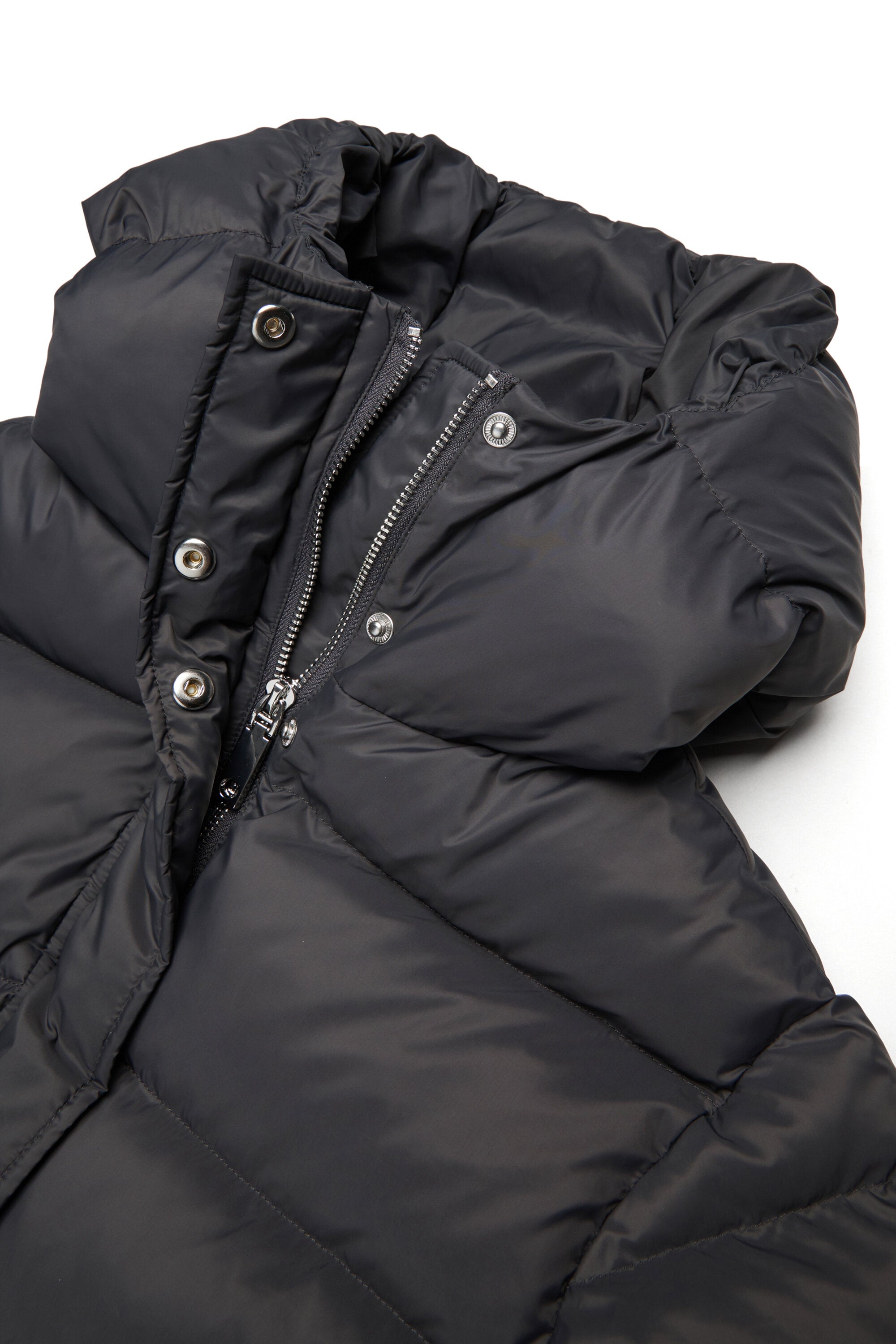 Short padded jacket with hood