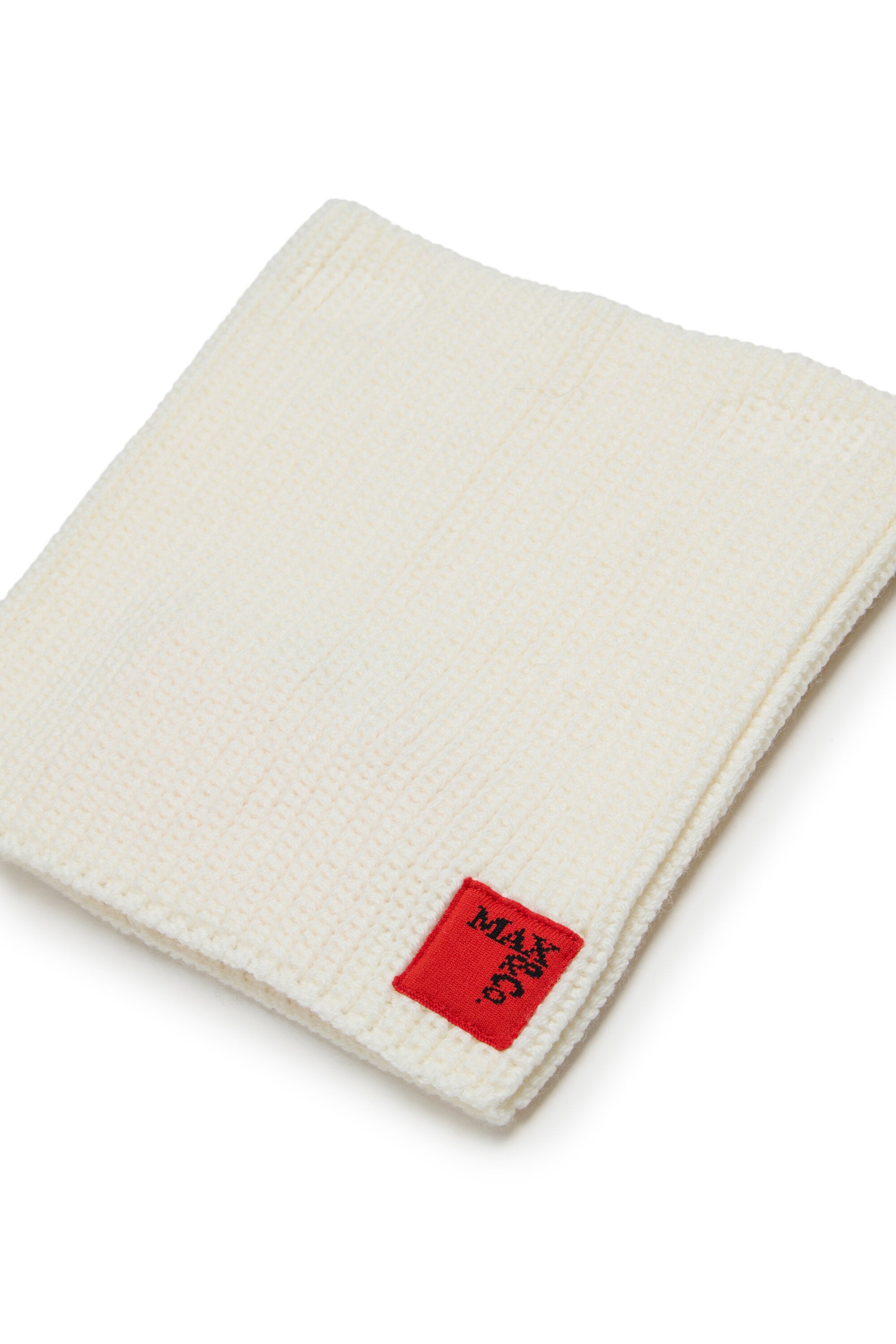 Wool-blend knit collar with patch