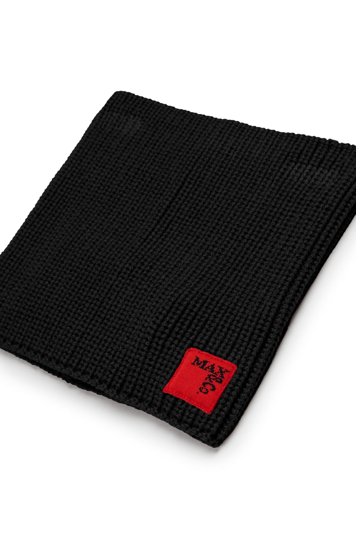 Wool-blend knit collar with patch