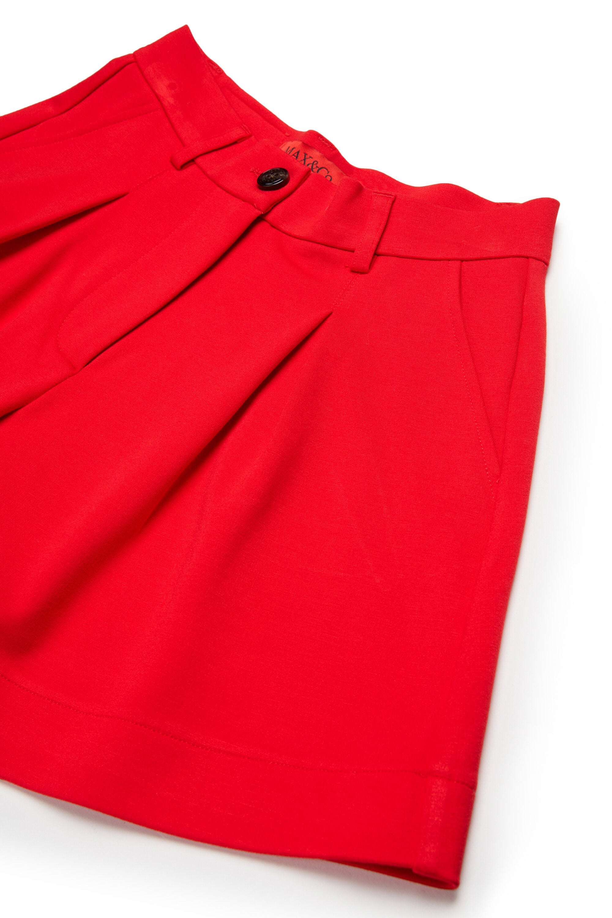 Formal shorts with logo on the back