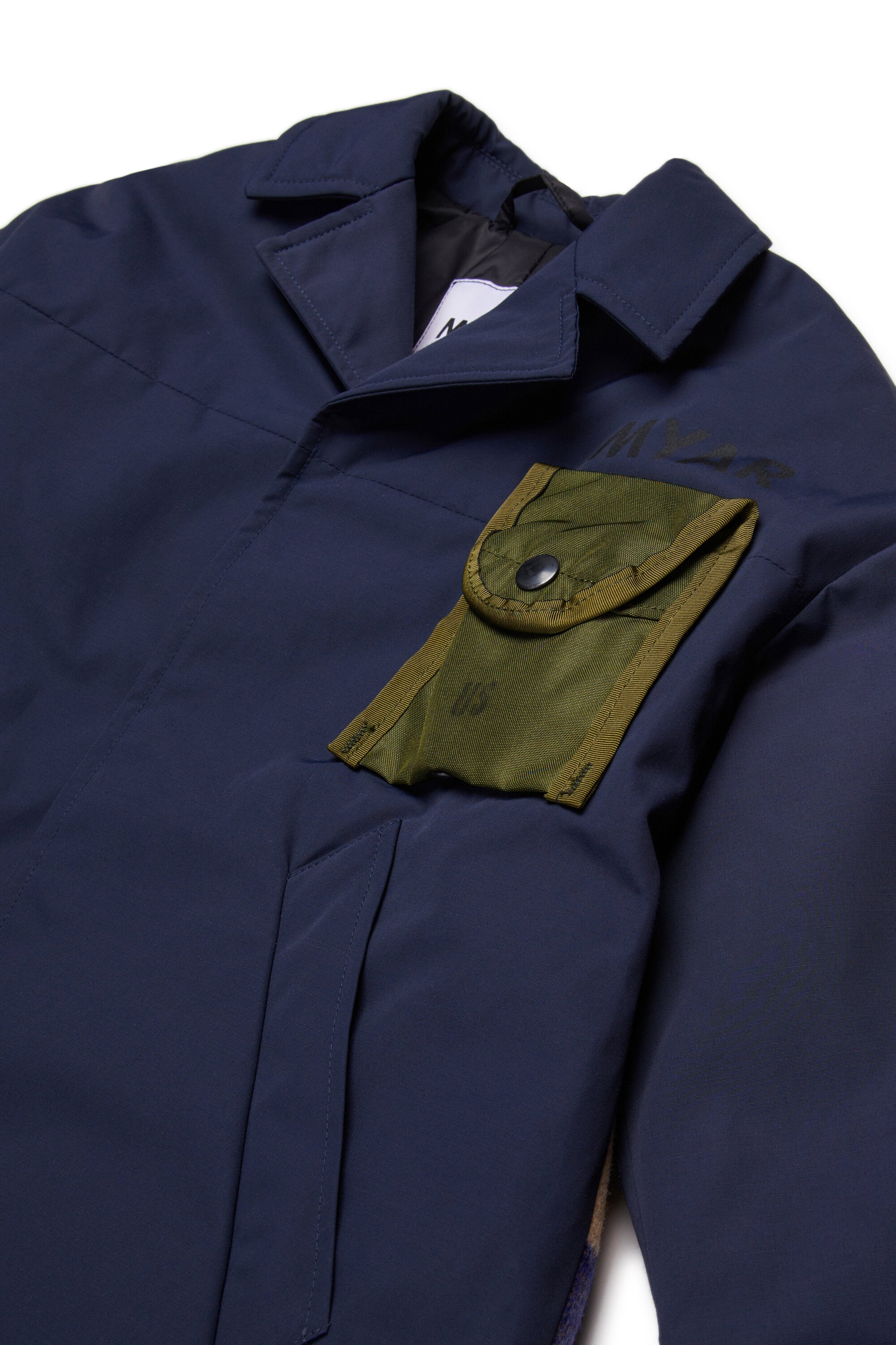 Trench with compass pocket